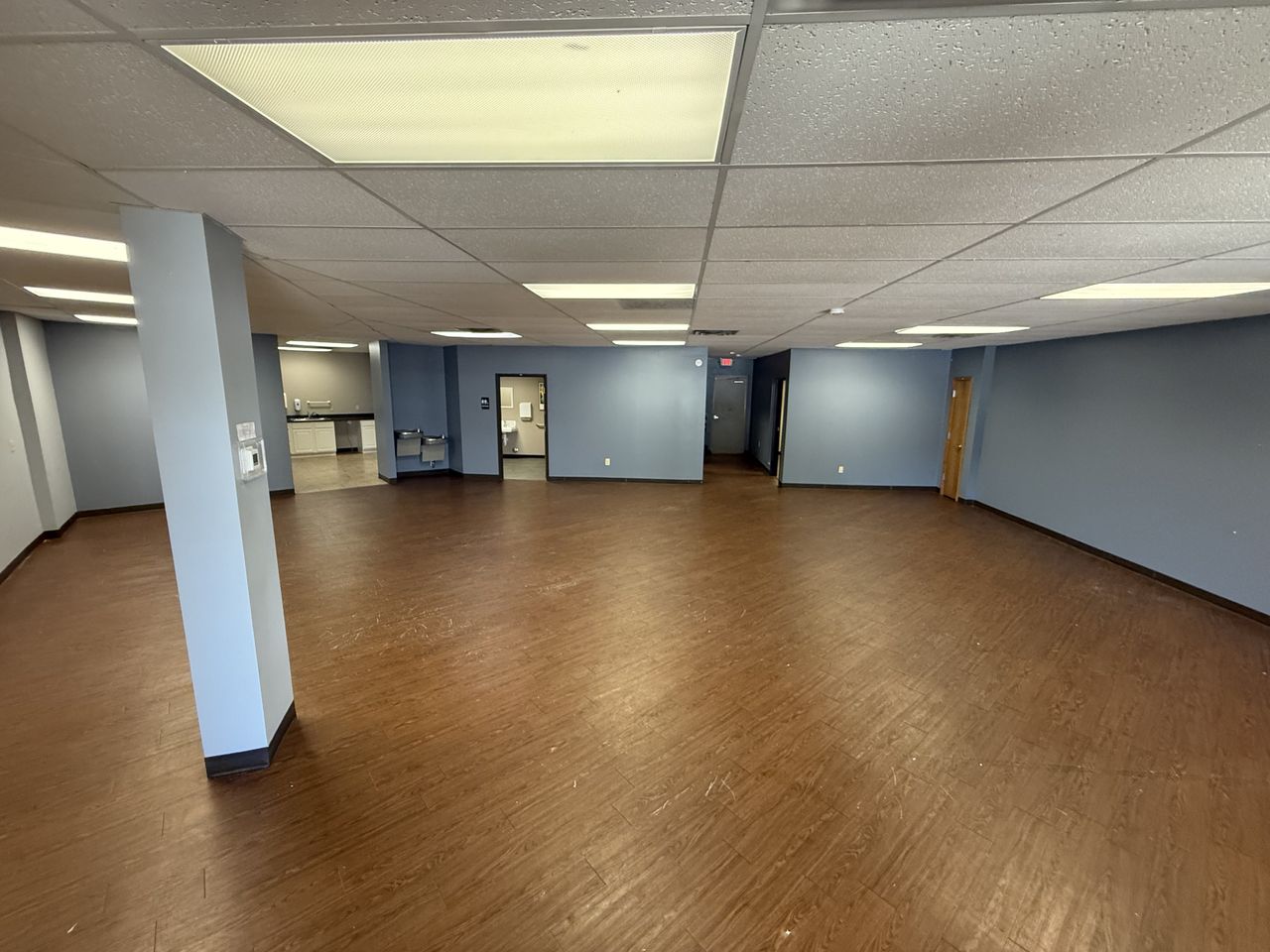 Everette Plaza Retail or Office Suites for Lease, 3500 South Cedar Street, Lansing, MI 48910