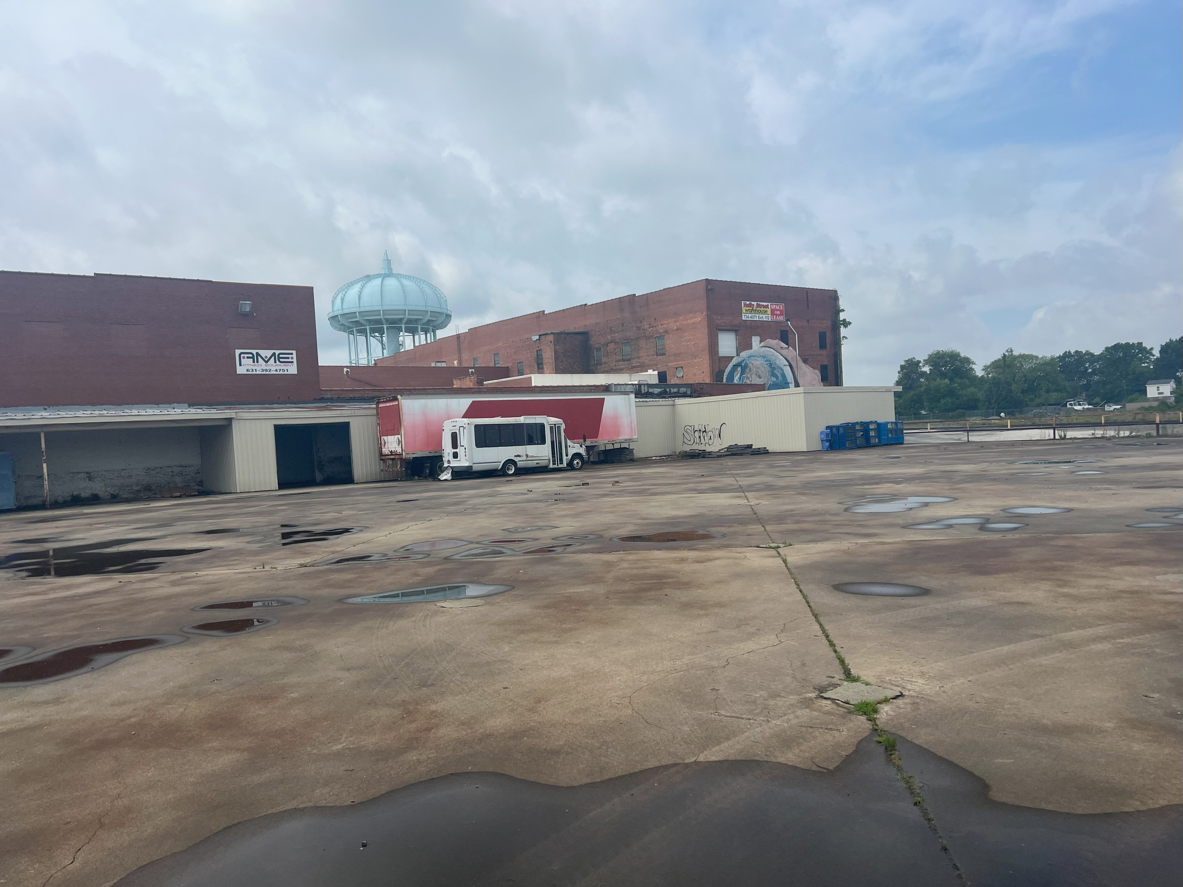 Goldsboro, 105 East Holly Street, Goldsboro, NC 27530