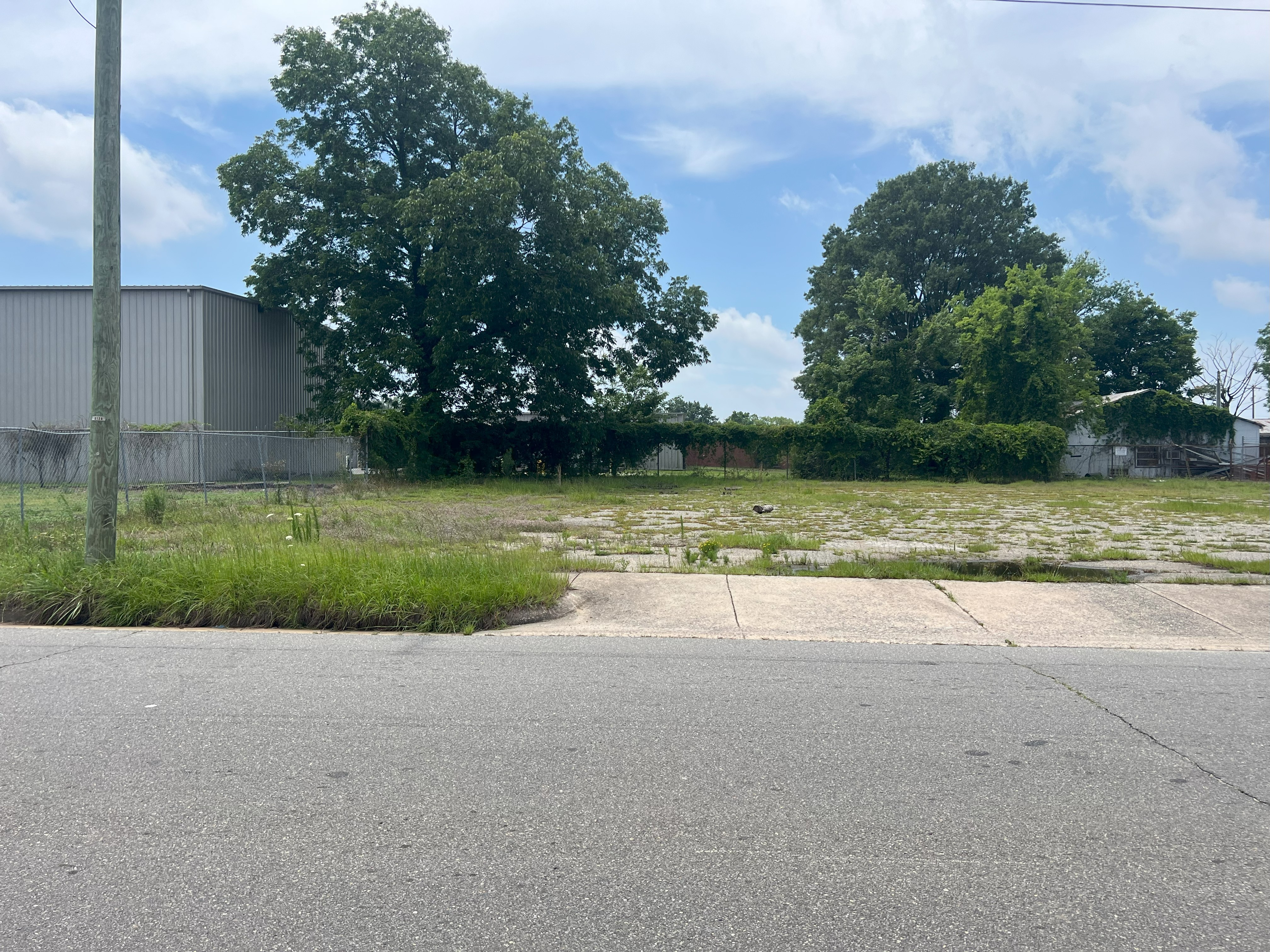 Goldsboro, 105 East Holly Street, Goldsboro, NC 27530