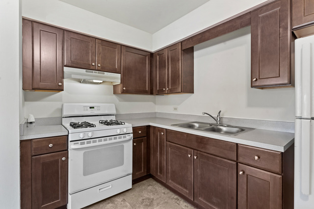 465 N Mill Road, 465 North Mill Road, Addison, IL 60101