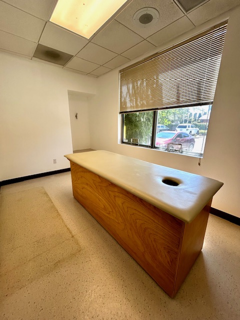 816 West Yosemite #102, 816 West Yosemite Avenue, Madera, CA 93637