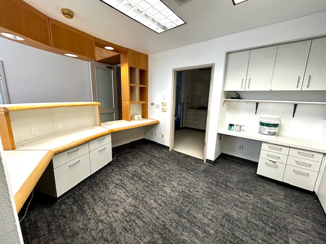 816 West Yosemite #102, 816 West Yosemite Avenue, Madera, CA 93637