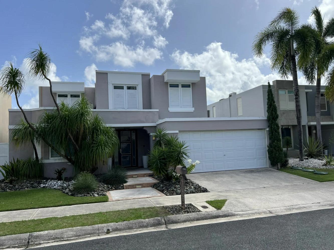 Two-Story Home @ Urb Villas Reales - For Sale FOR SALE on Urb. Villas ...