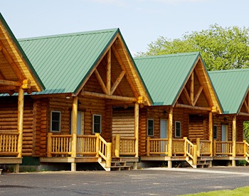Hillcrest Motel & Cabins, E9454 Michigan 28, Munising, MI 49862