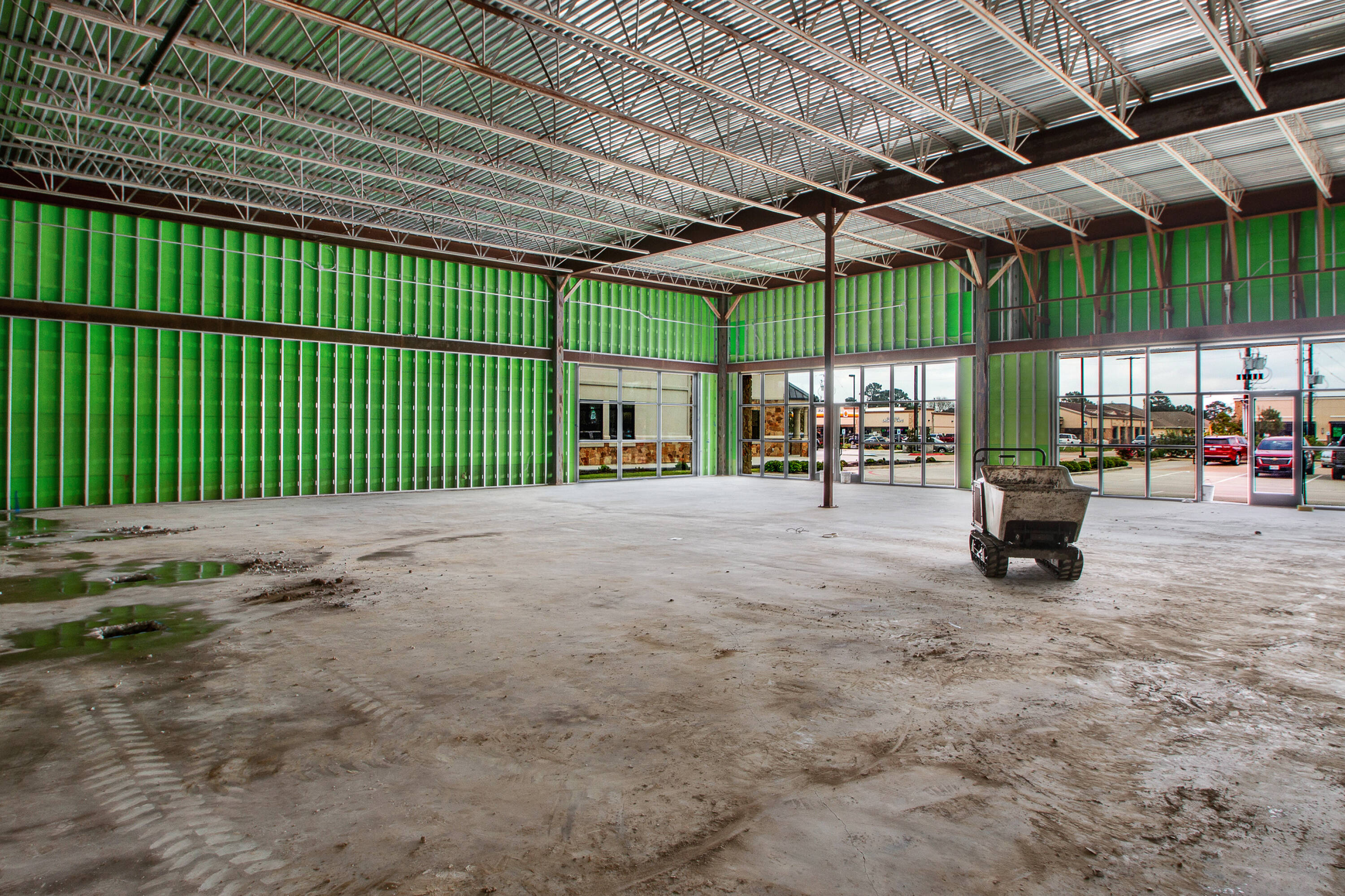 5,131 SF of Prime Retail Space Lease !, 18551 Champion Forest Drive, Spring, TX 77379