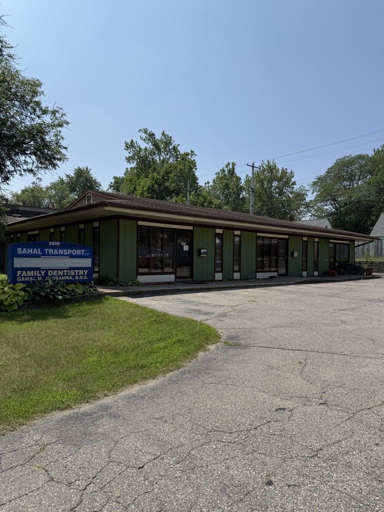 Turnkey Salon/Office Space for Lease, 3220 South Pennsylvania Avenue, Lansing, MI 48910