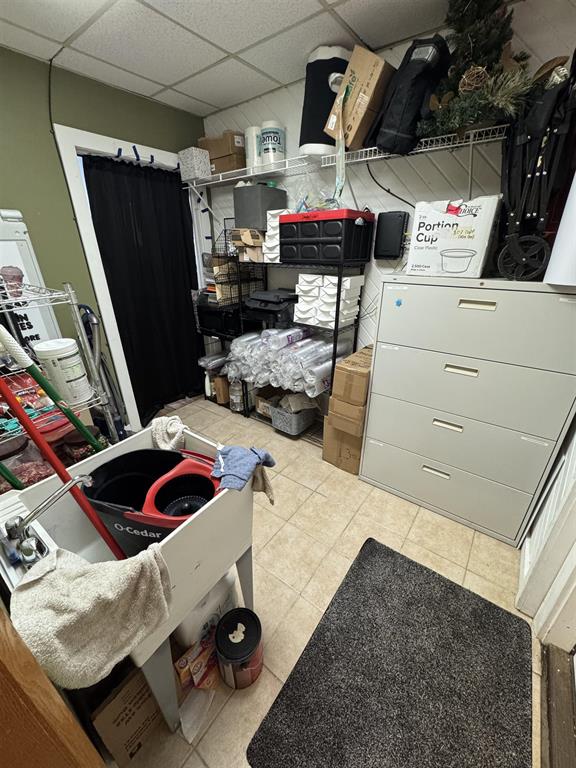 Retail Office Space - McFarland WI, 4802 Farwell Street, McFarland, WI 53558