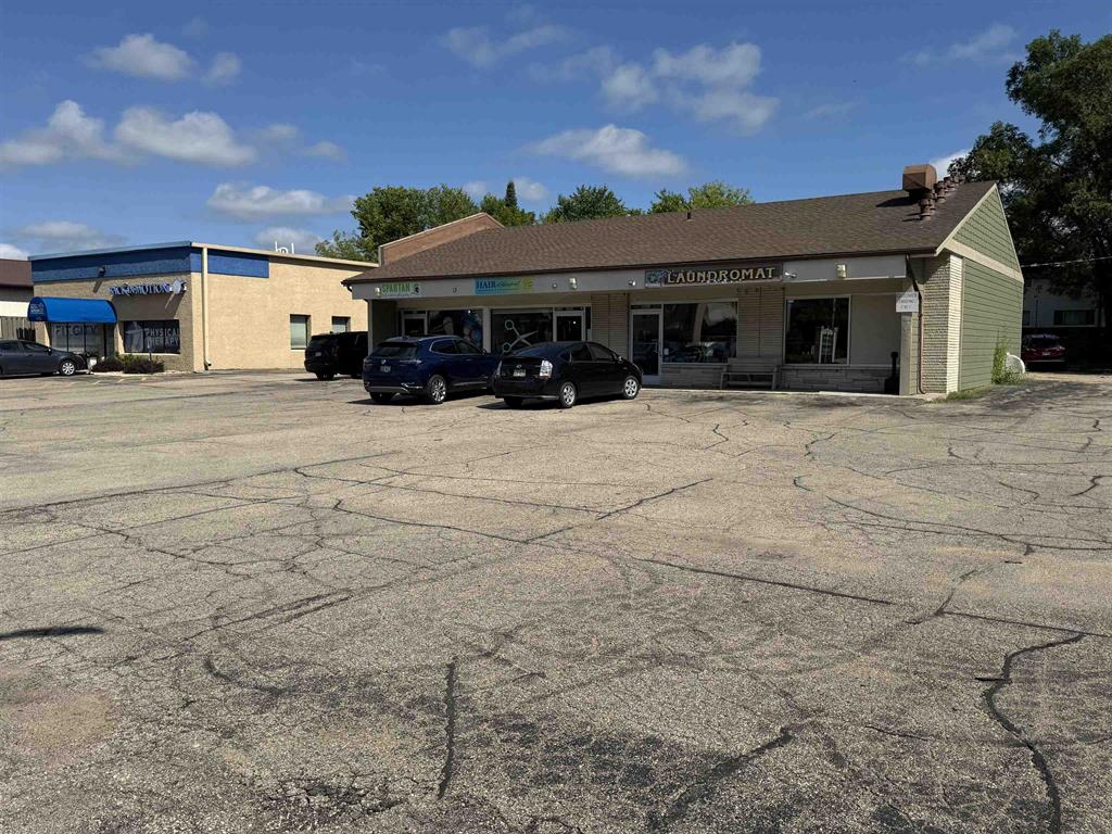 Retail Office Space - McFarland WI, 4802 Farwell Street, McFarland, WI 53558