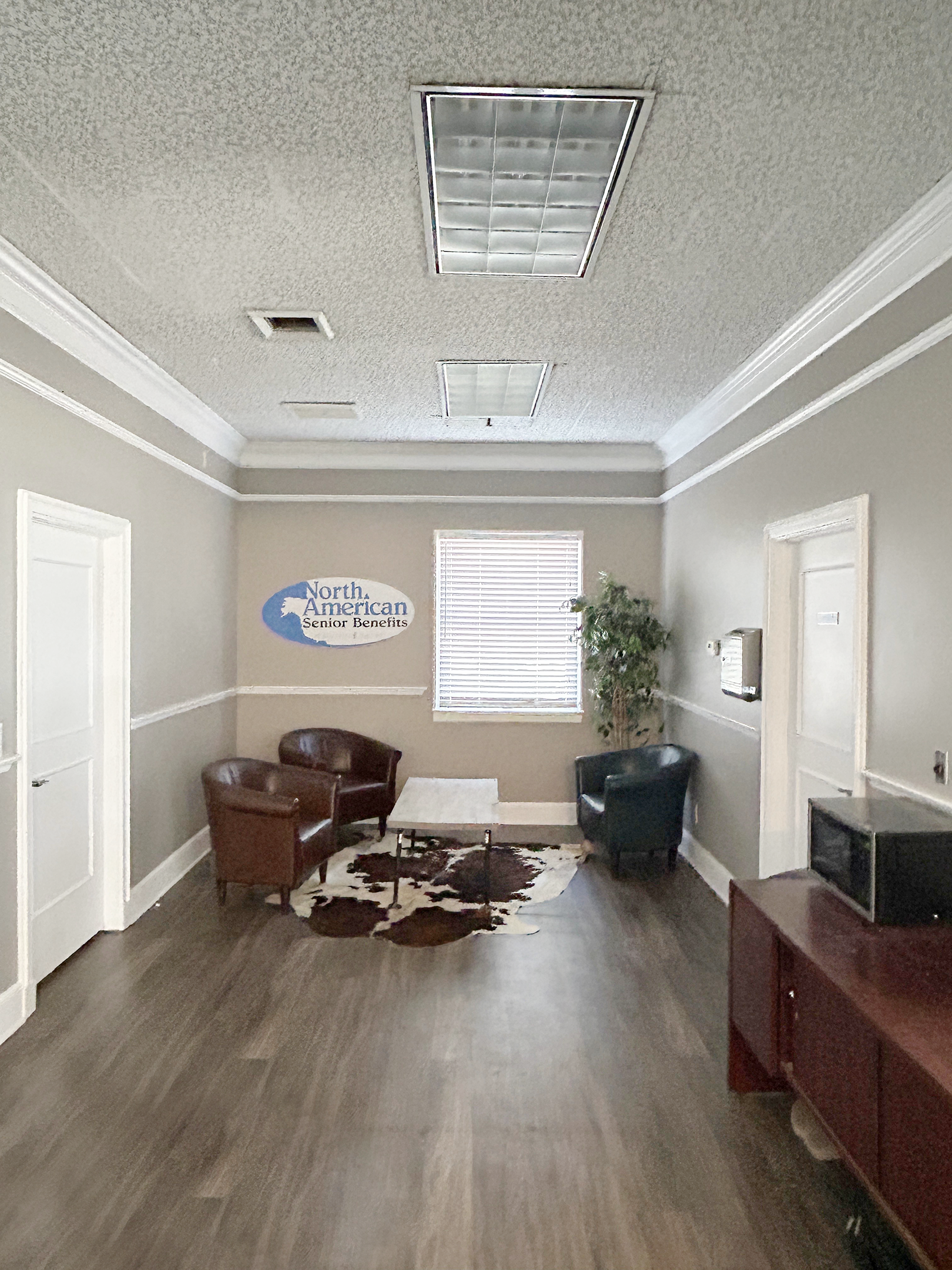 785 Pearl Road, Brunswick, OH 44212