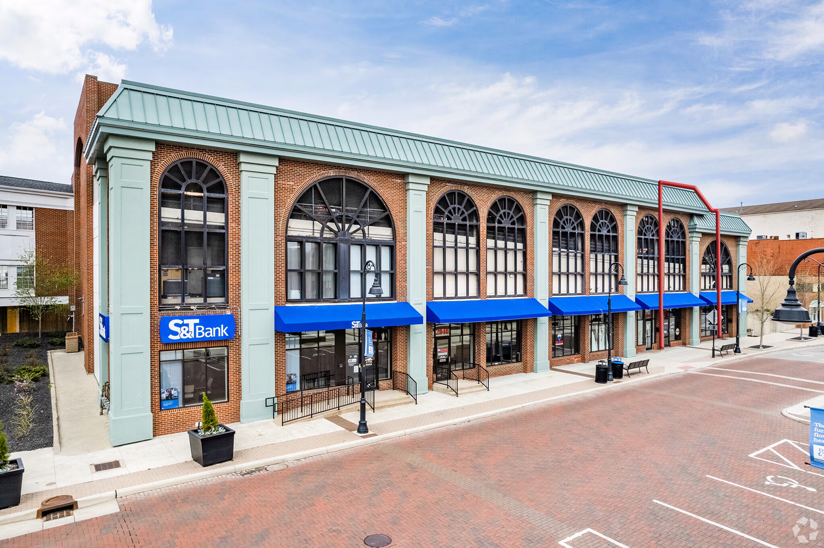 Downtown Retail Space for Lease 
