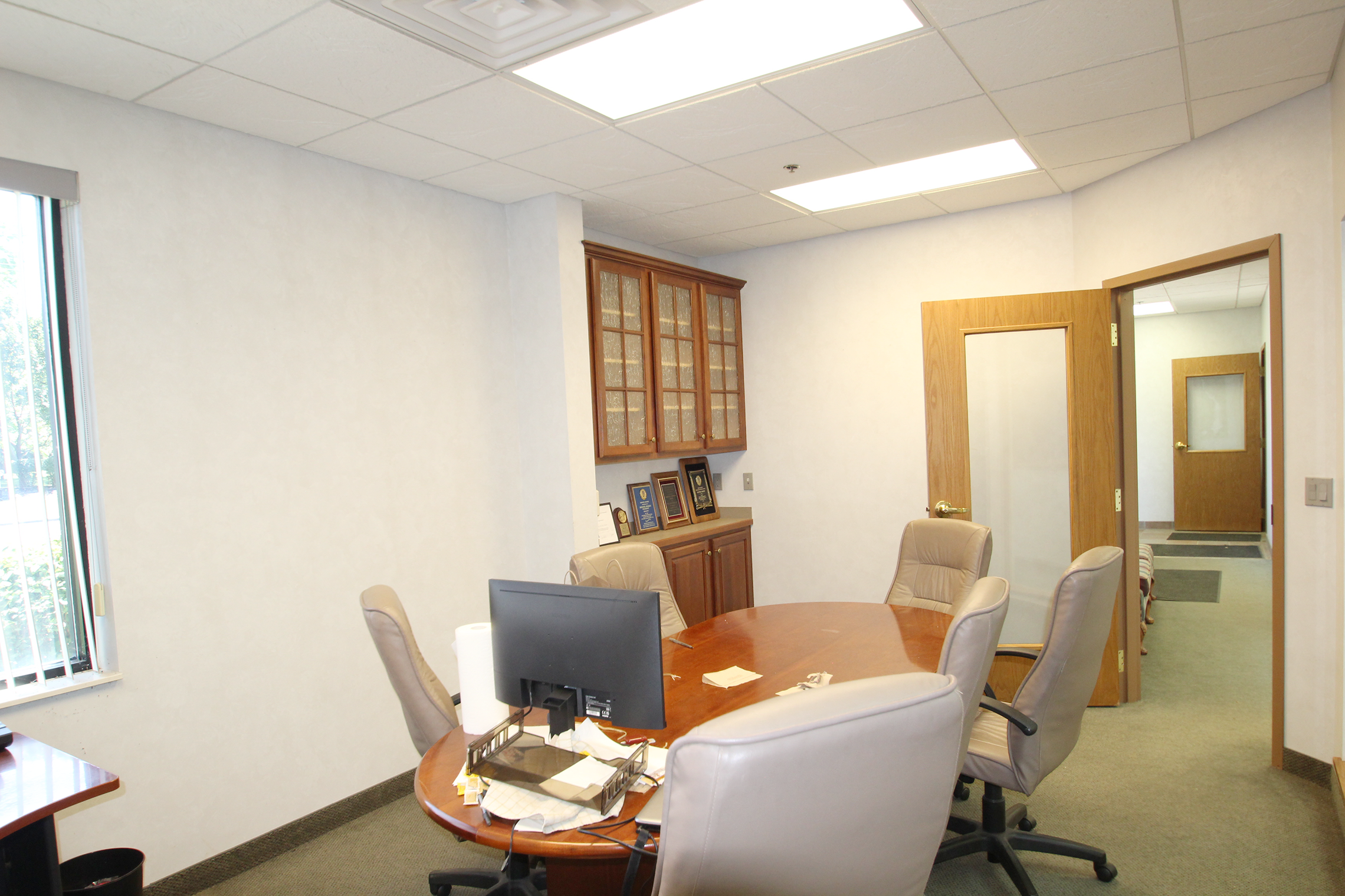 2557 Center Road, Hinckley, OH 44233