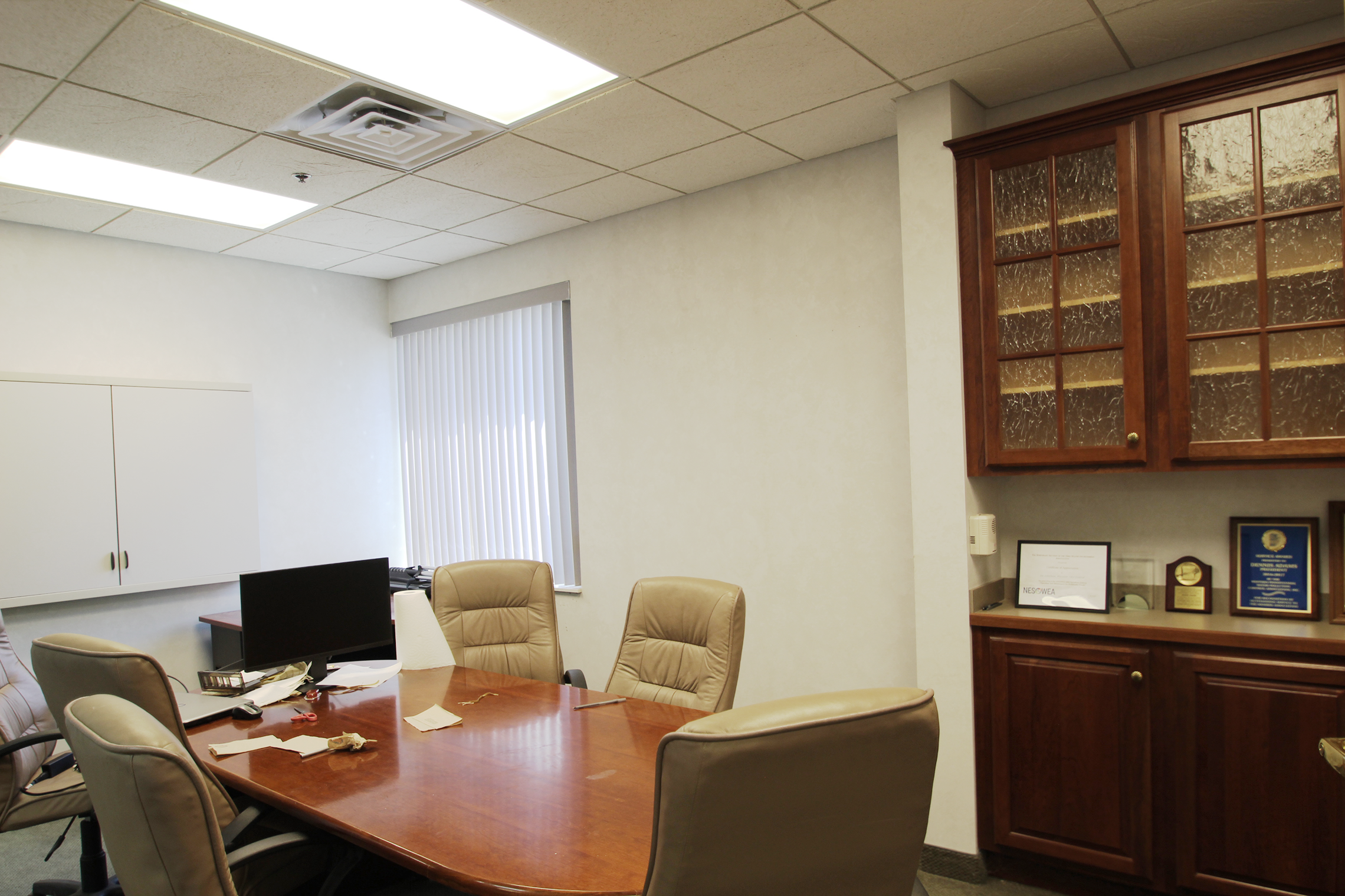 2557 Center Road, Hinckley, OH 44233