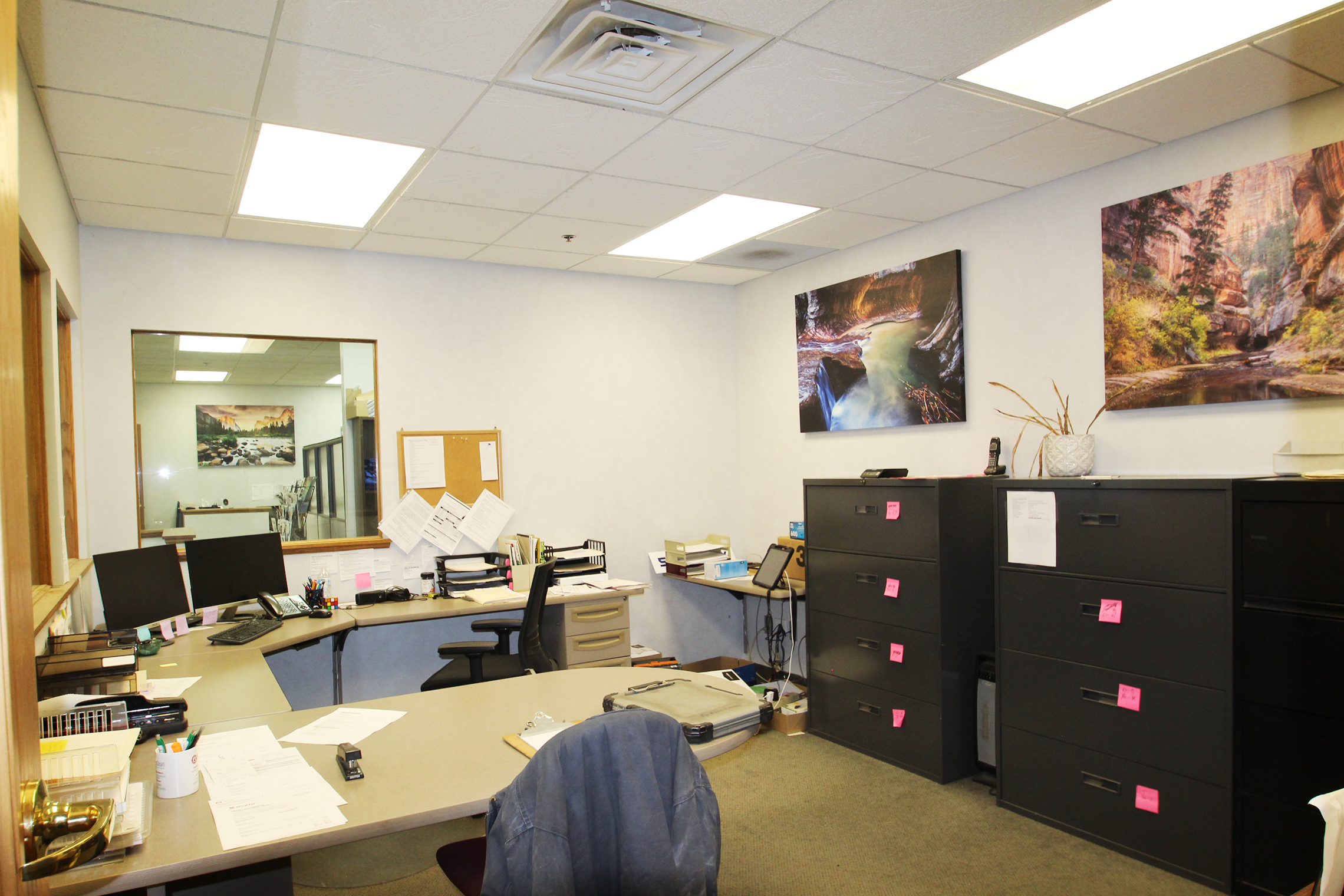 2557 Center Road, Hinckley, OH 44233