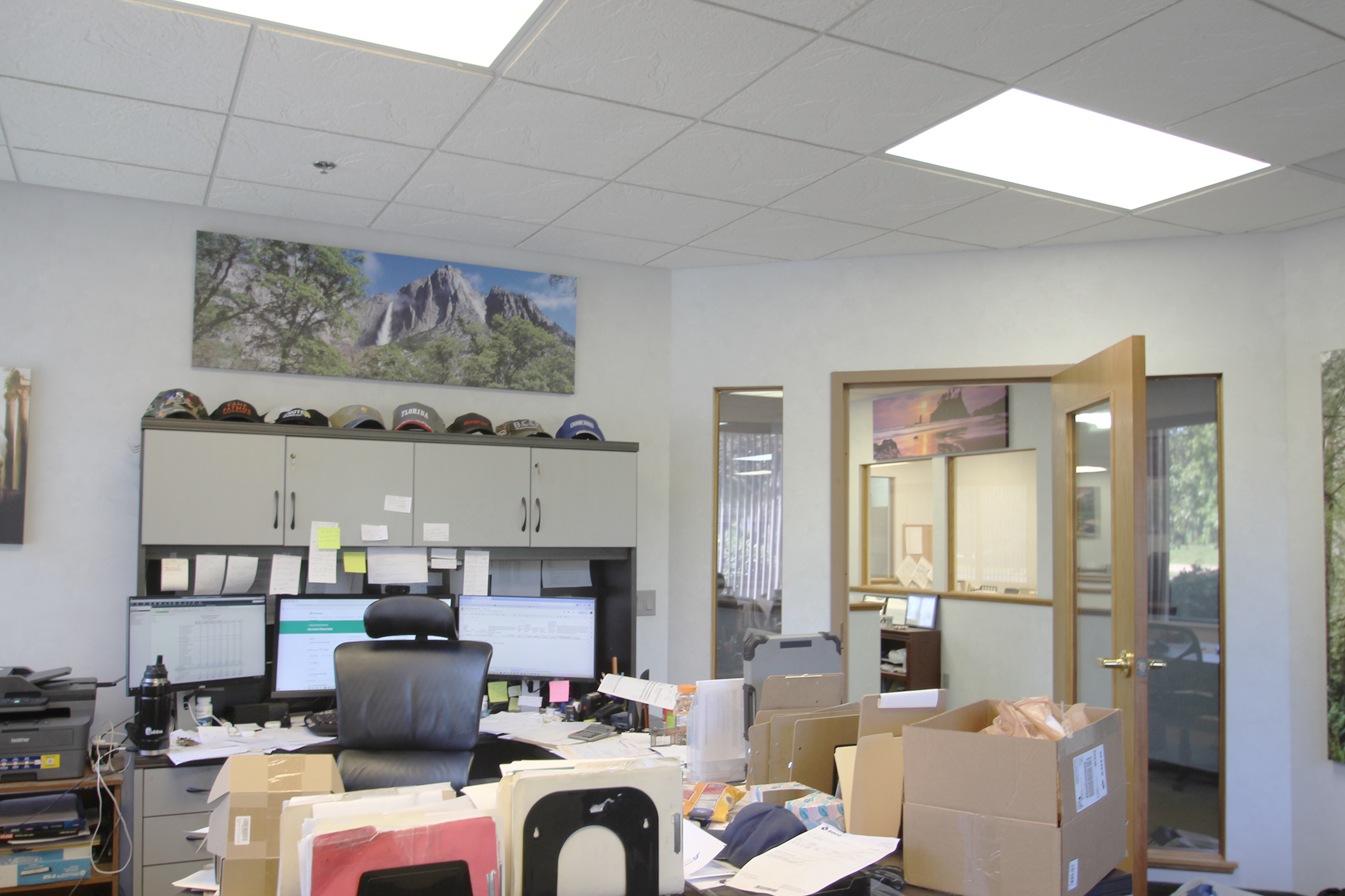 2557 Center Road, Hinckley, OH 44233