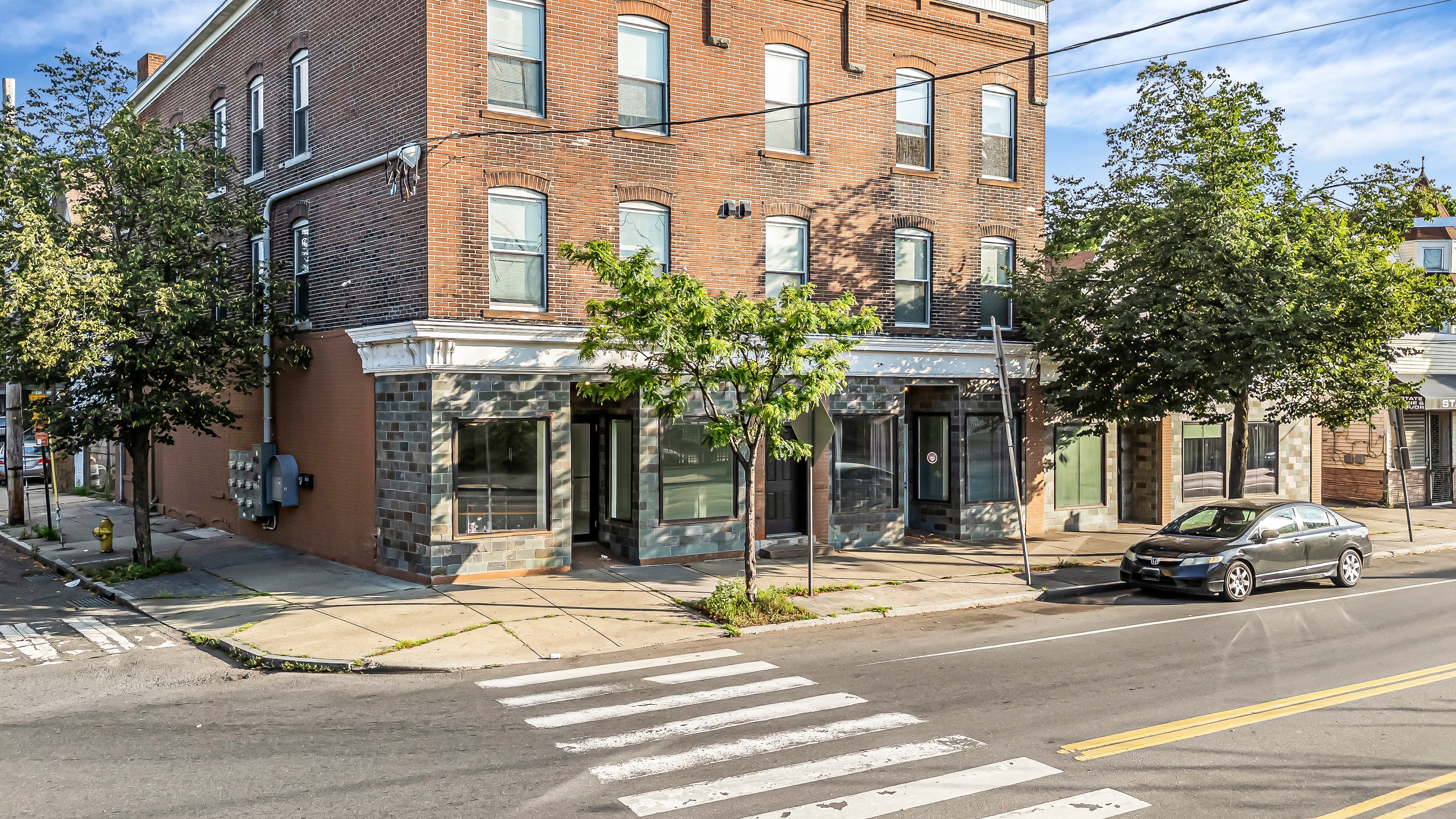 1296 State Street, New Haven, CT 06511