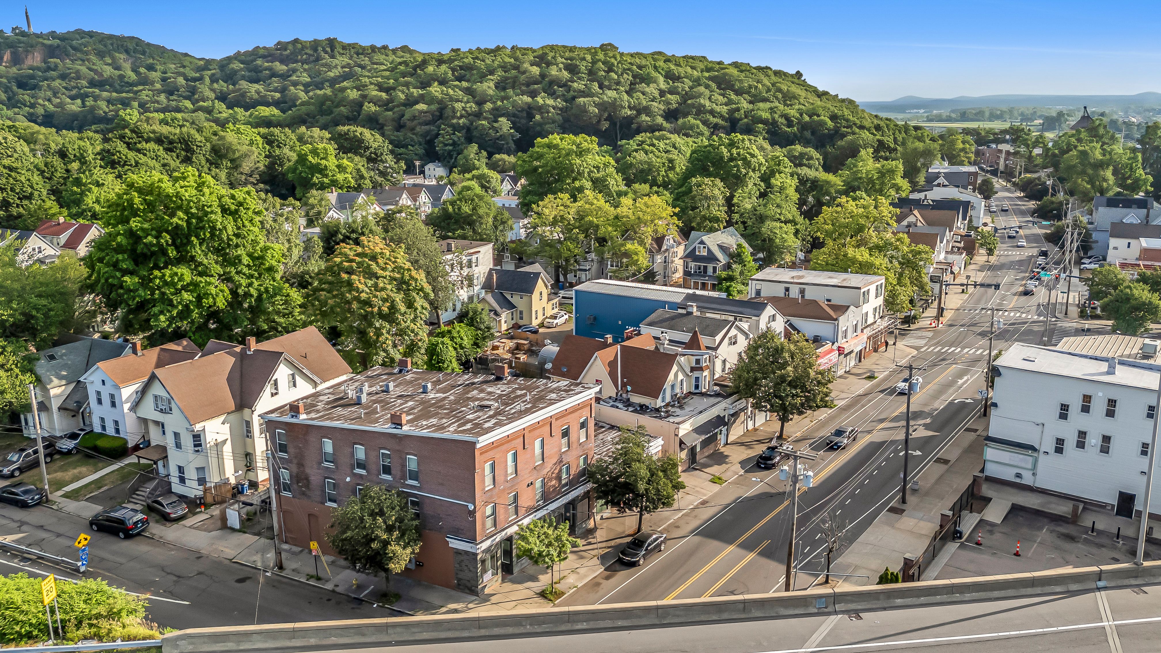 1296 State Street, New Haven, CT 06511