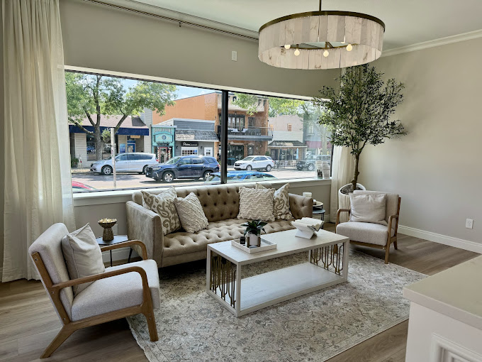 Prime Office / Retail @ Prospect Mall, 4615 N PROSPECT RD, Peoria Heights, IL 61616