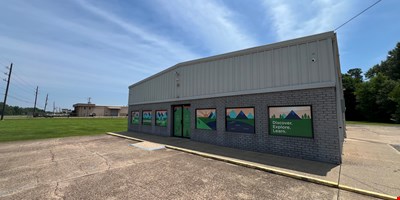 Multi-Use Building & Land on Mansfield