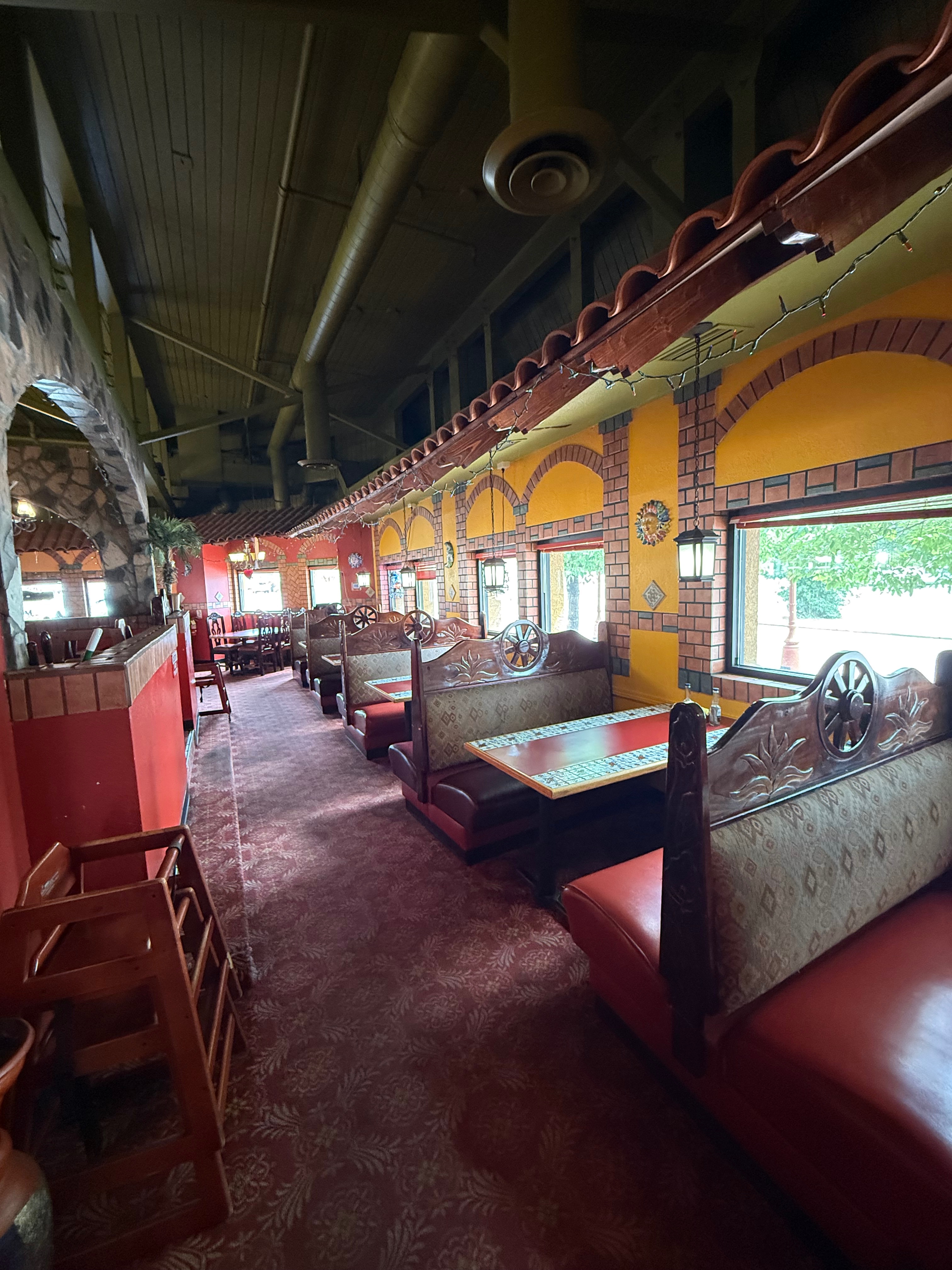 Turn-Key Restaurant Opportunity, 310 South Academy Boulevard, Colorado Springs, CO 80910