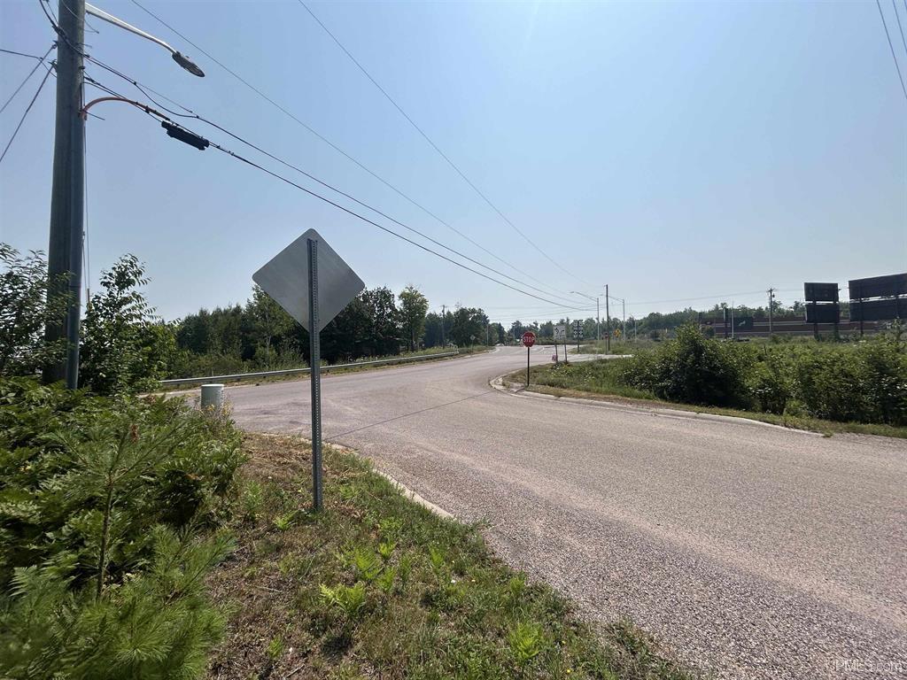 420 Brickyard, 420 Brickyard Road, Marquette, MI 49855