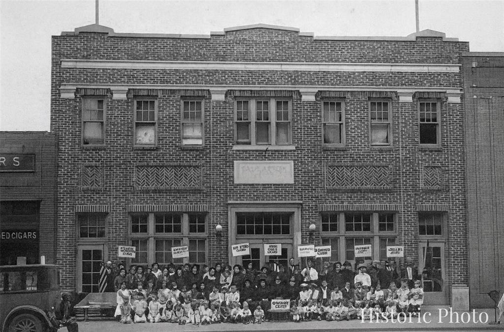 Historic Mixed-Use Commercial Building | Former Salvation Army Citadel | 219 North 2nd Avenue West | Newton, IA, 219 North 2nd Avenue West, Newton, IA 50208