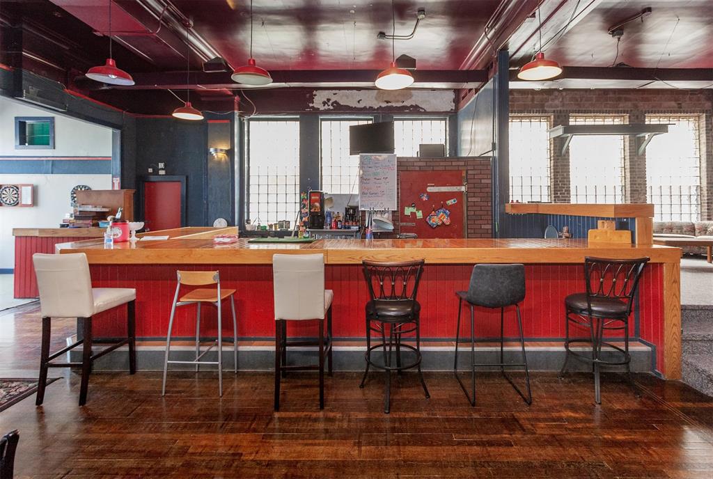 Historic Mixed-Use Commercial Building | Former Salvation Army Citadel | 219 North 2nd Avenue West | Newton, IA, 219 North 2nd Avenue West, Newton, IA 50208