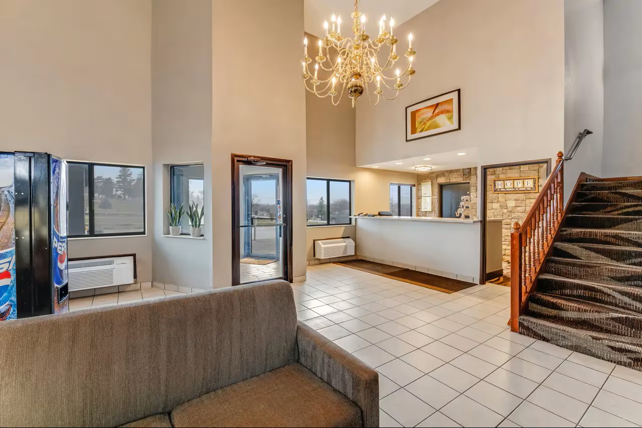800 Senate Avenue, Red Oak, IA 51566
