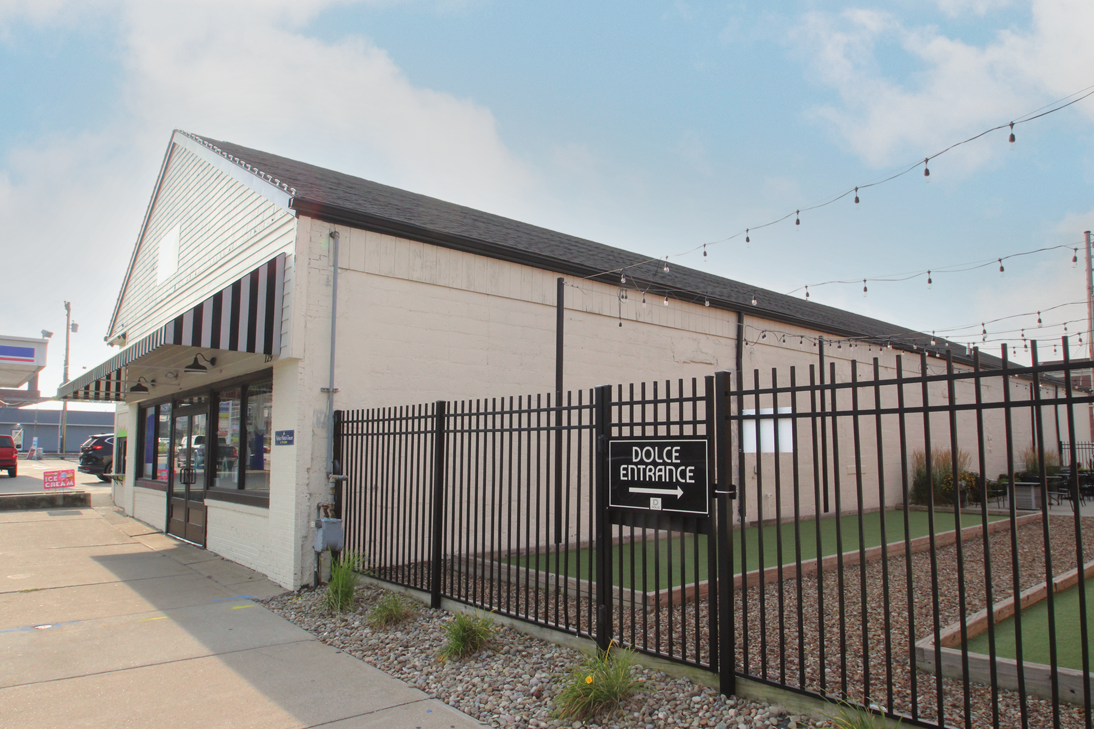 Completely Renovated Two-Unit Retail Building in Downtown Wadsworth, 129 Broad Street, Wadsworth, OH 44281