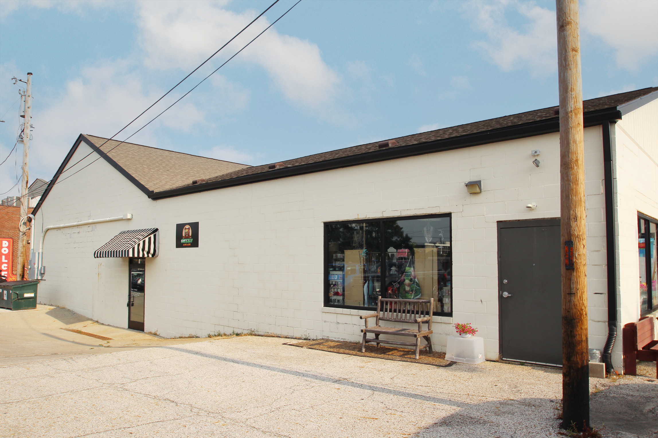 Completely Renovated Two-Unit Retail Building in Downtown Wadsworth, 129 Broad Street, Wadsworth, OH 44281