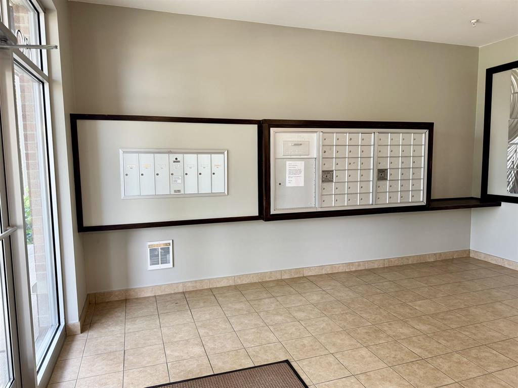 Westside Commercial Condo, 8201 Mayo Drive, Madison, WI 53719