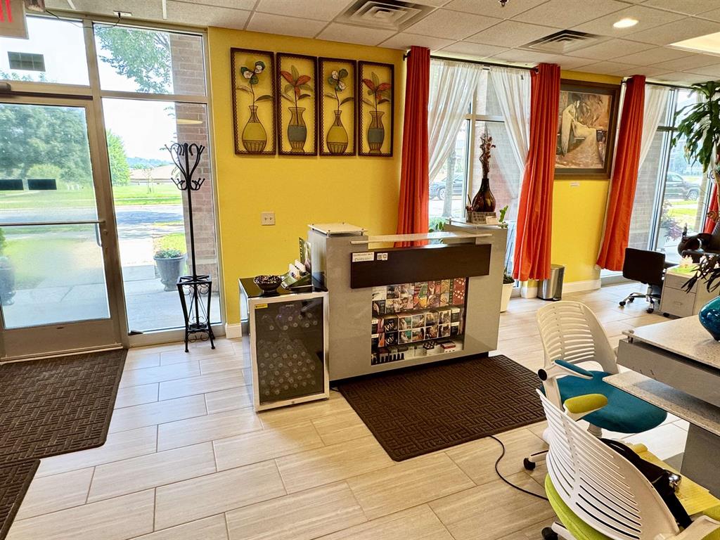 Westside Commercial Condo, 8201 Mayo Drive, Madison, WI 53719