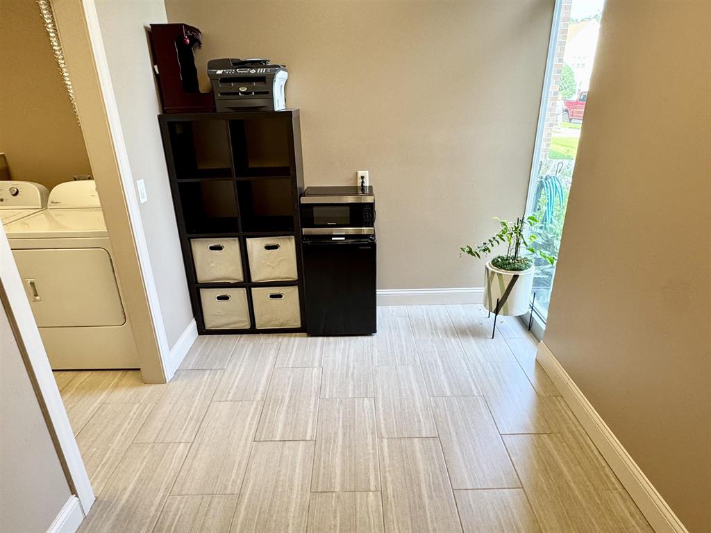 Westside Commercial Condo, 8201 Mayo Drive, Madison, WI 53719