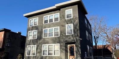 686 19th St, Des Moines
