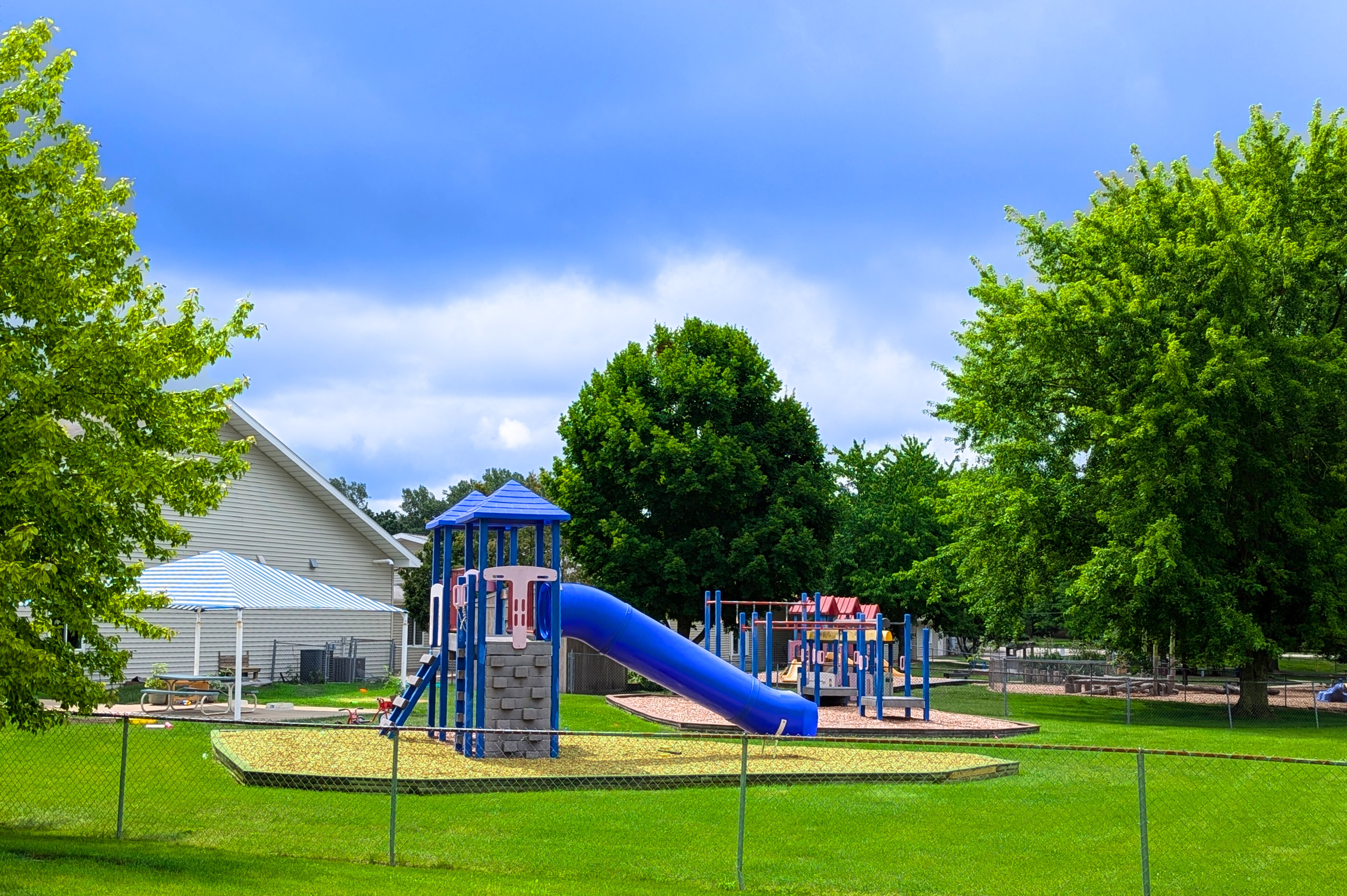 NNN Leased Daycare Center, 1715 W Alta Rd, Peoria, IL 61615
