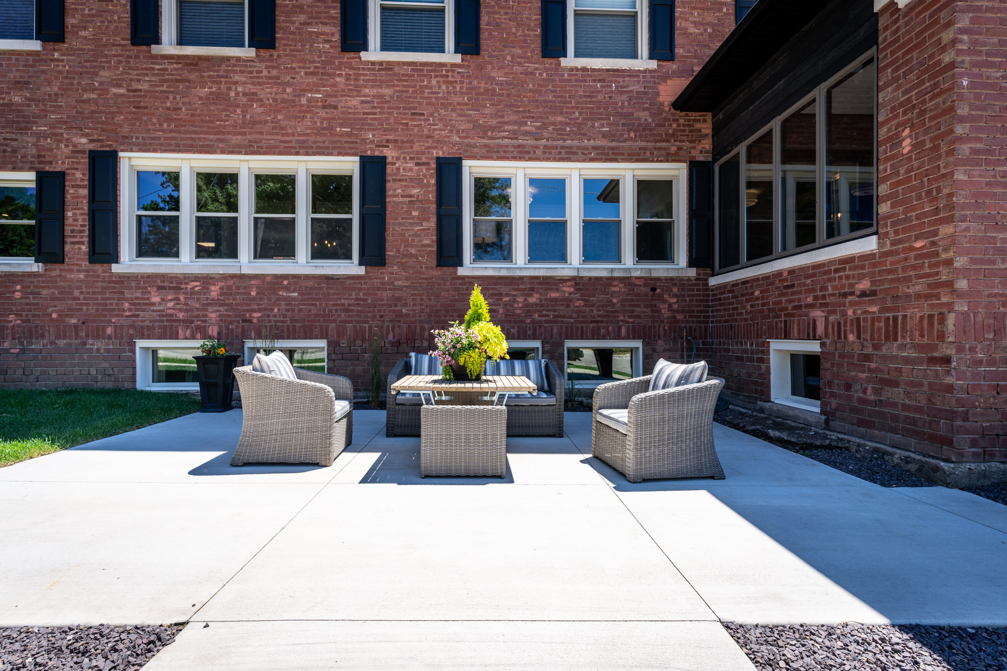 Elm Haven Apartments, 101 N Rose St, Elmwood, IL 61529