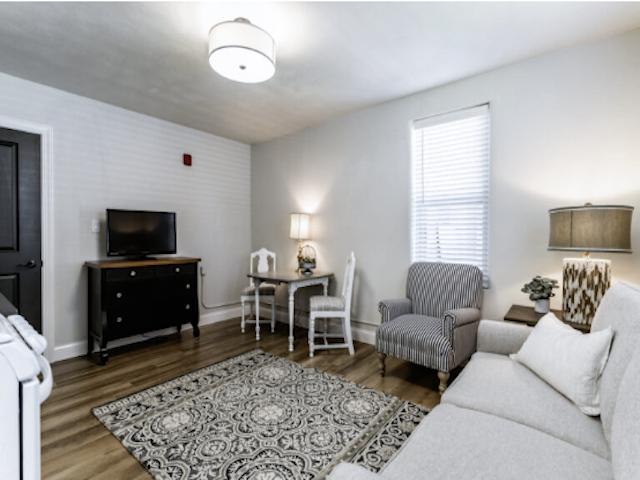 Elm Haven Apartments, 101 N Rose St, Elmwood, IL 61529