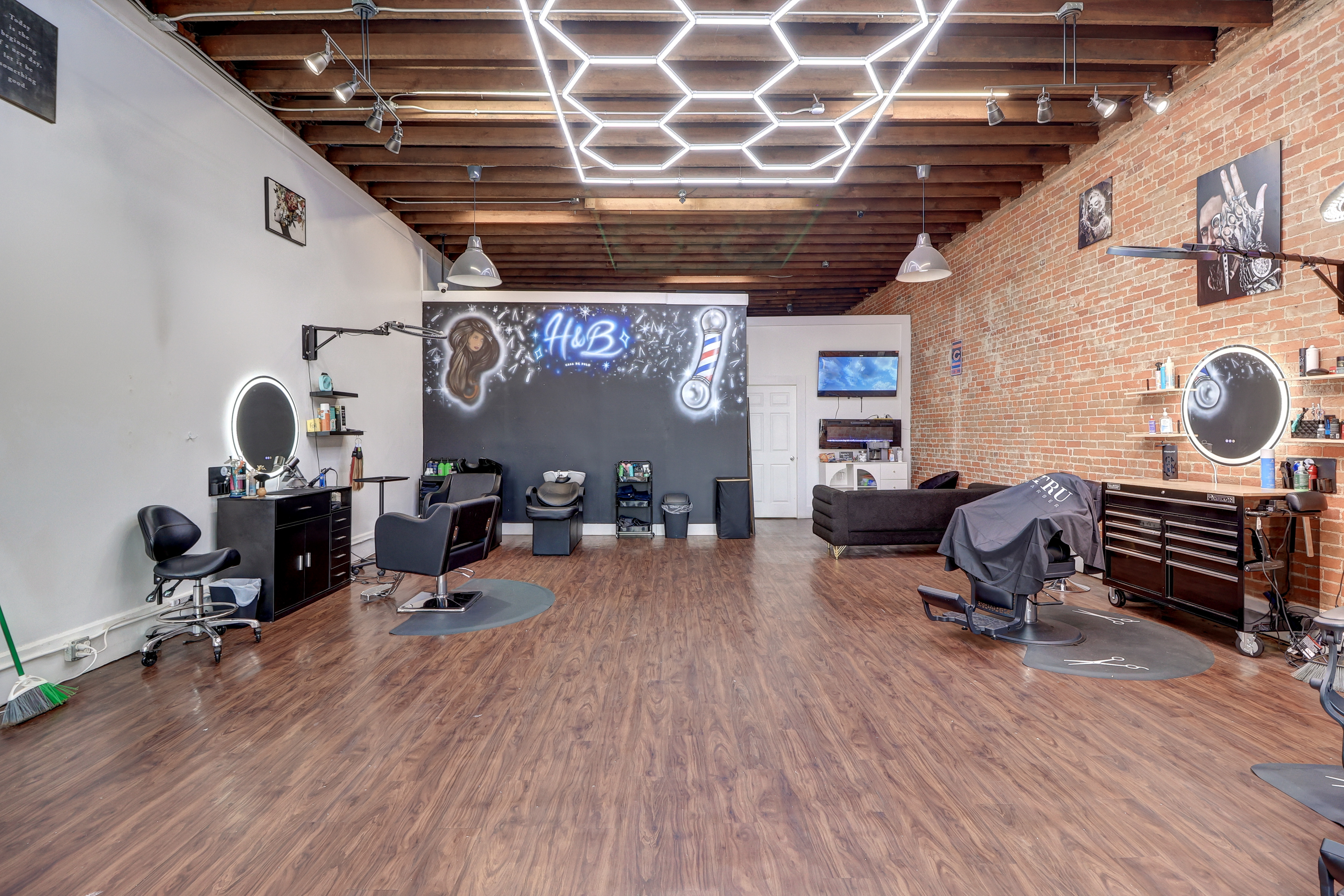 311 1st Ave, 311 1st Avenue, Sterling, IL 61081