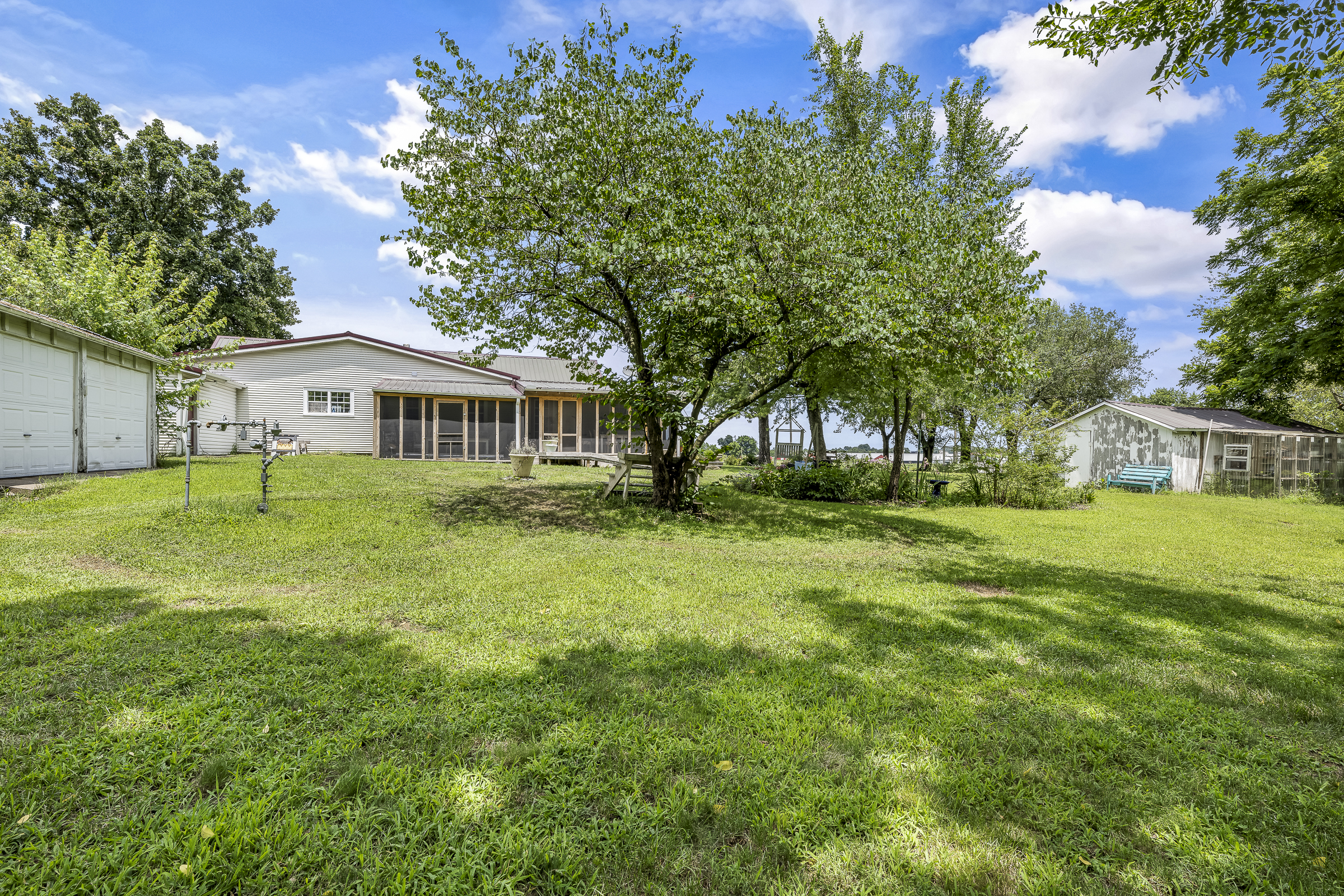 2753 Hwy 12, Gentry, AR