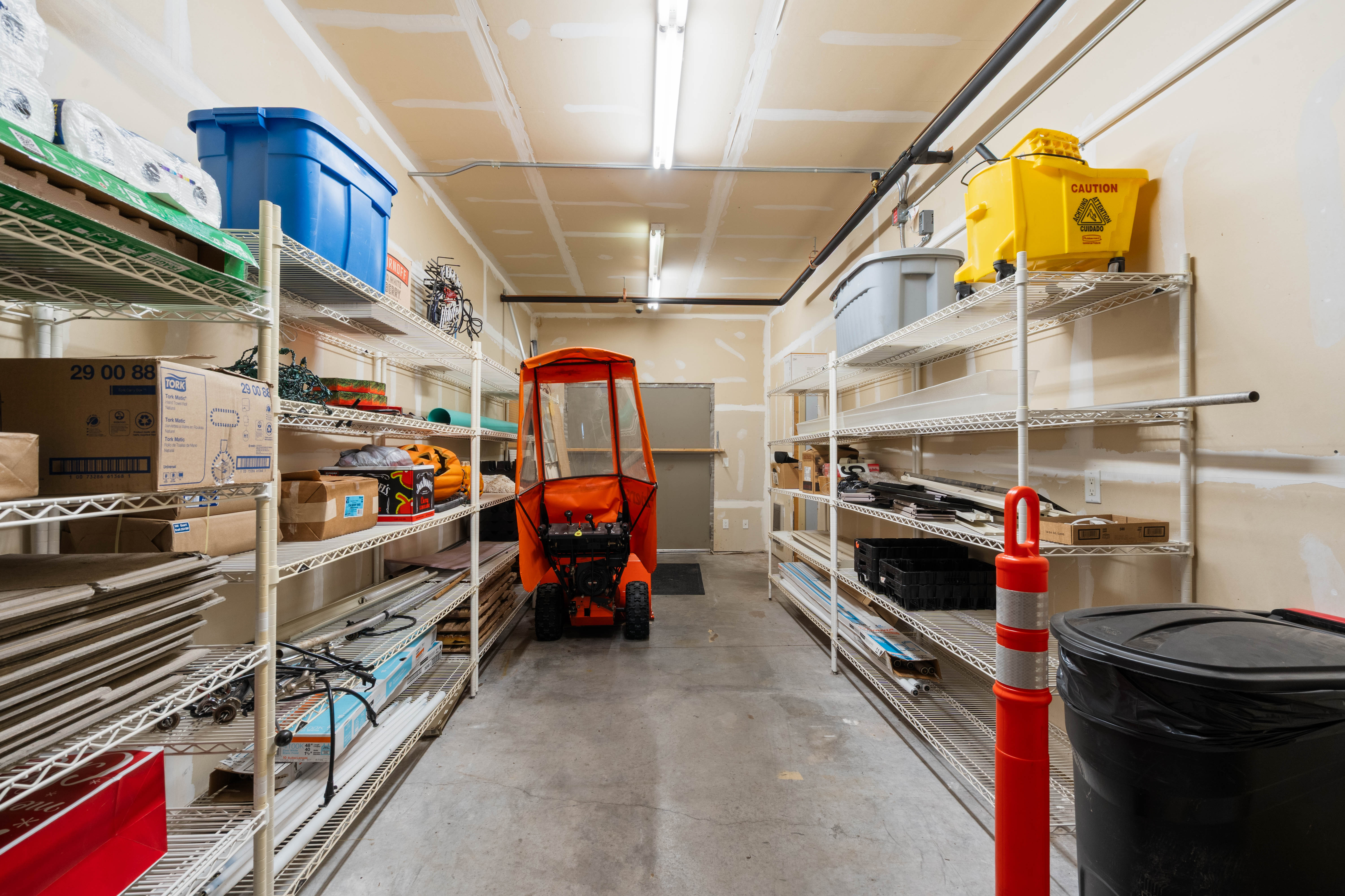 Highway Retail - Esko, MN, 54 Thomson Road, Esko, MN 55733