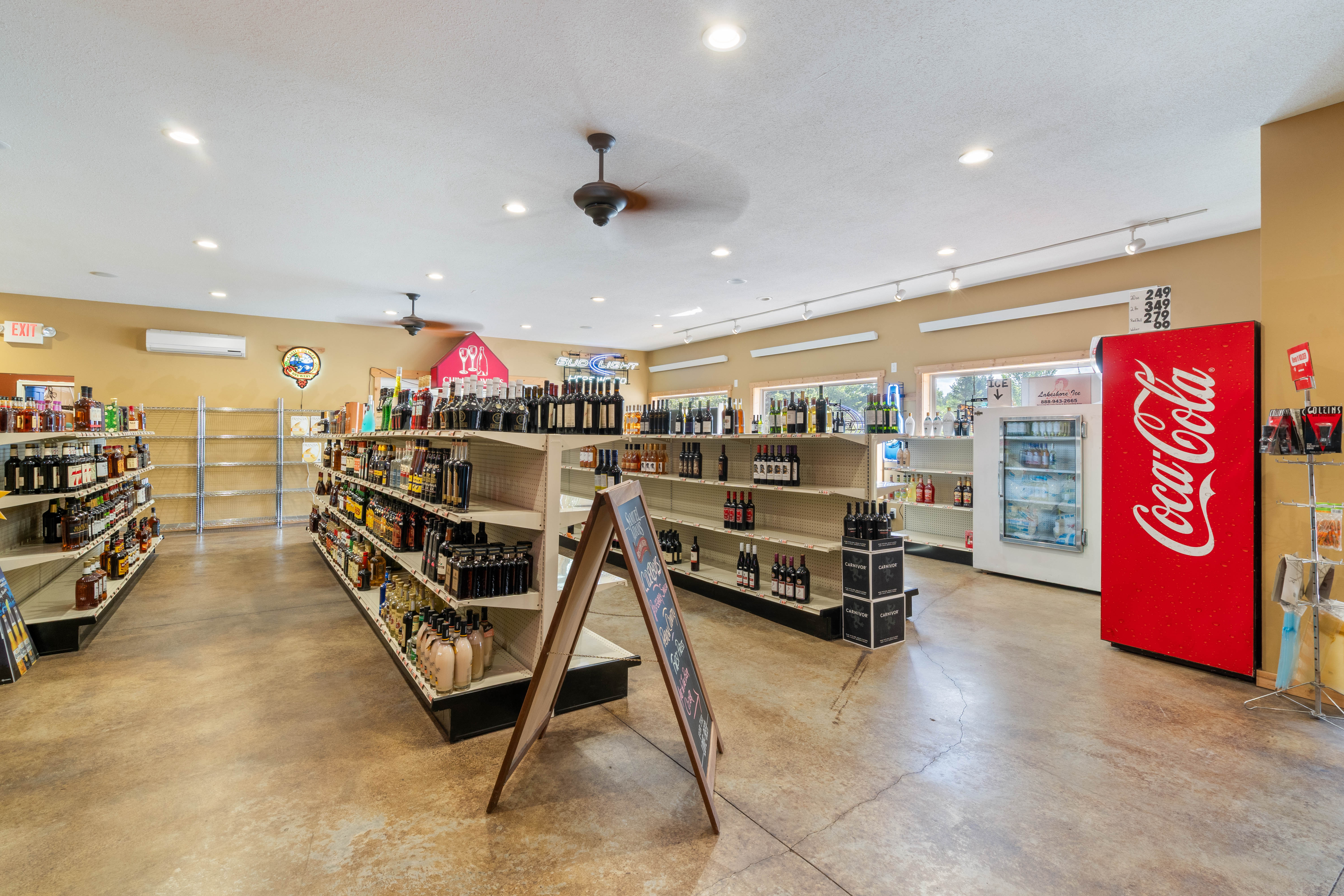 Highway Retail - Esko, MN, 54 Thomson Road, Esko, MN 55733