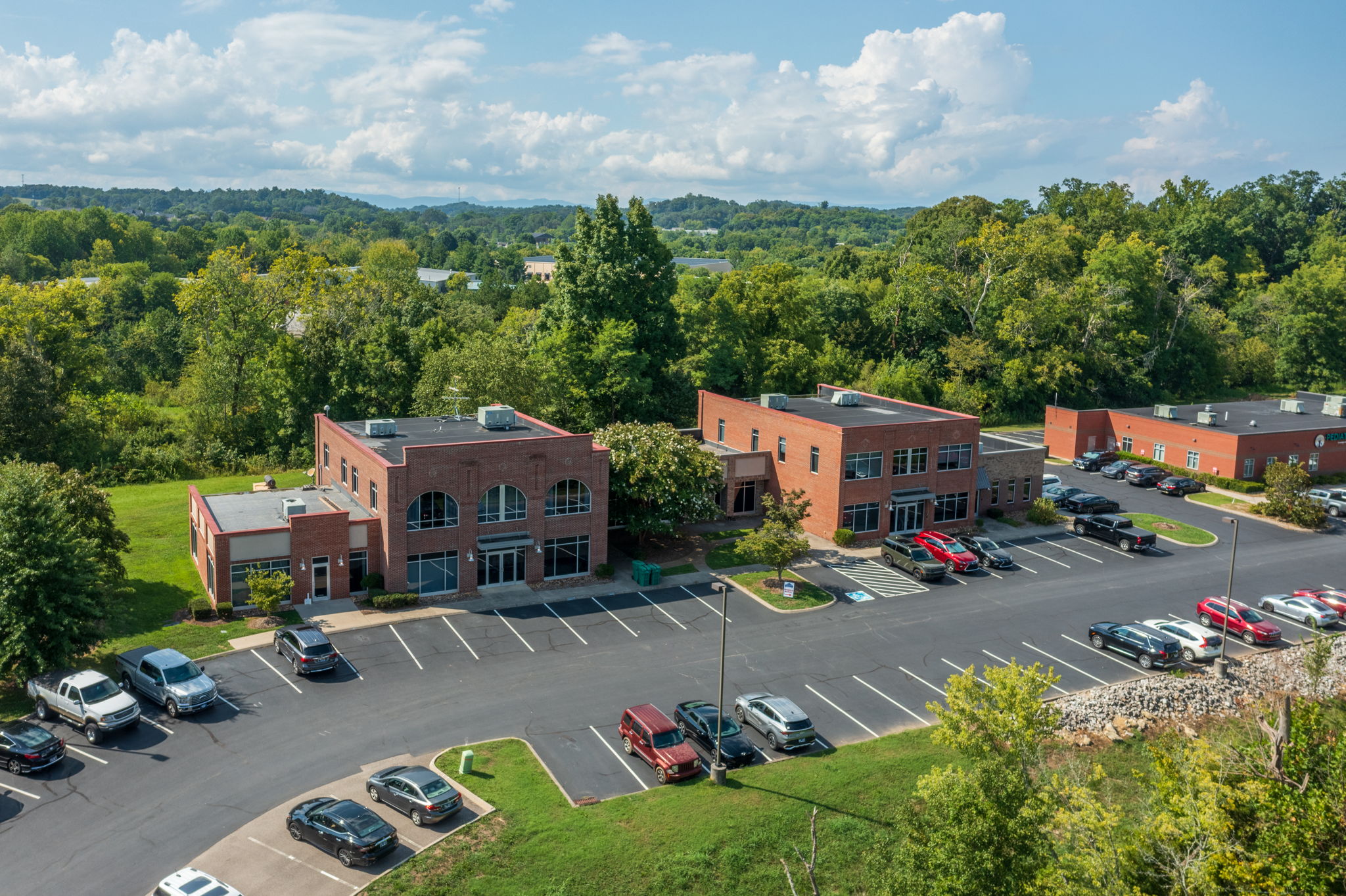 2575 Willow Point Way, Knoxville, TN 37931