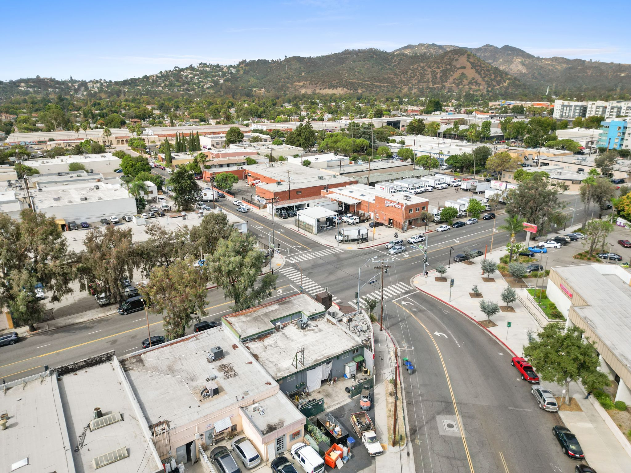 3738 San Fernando Road, Glendale, CA 91204