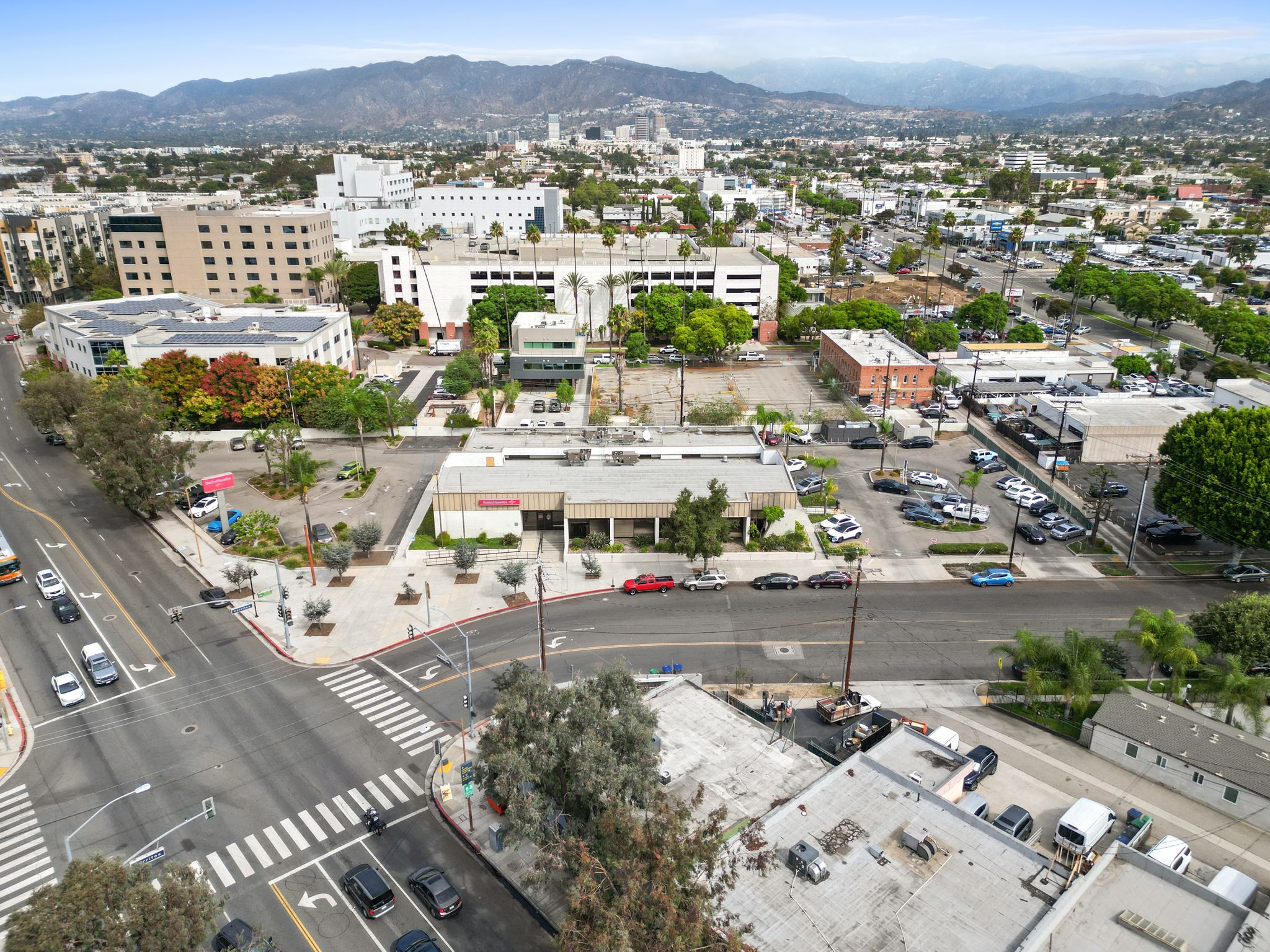 3738 San Fernando Road, Glendale, CA 91204