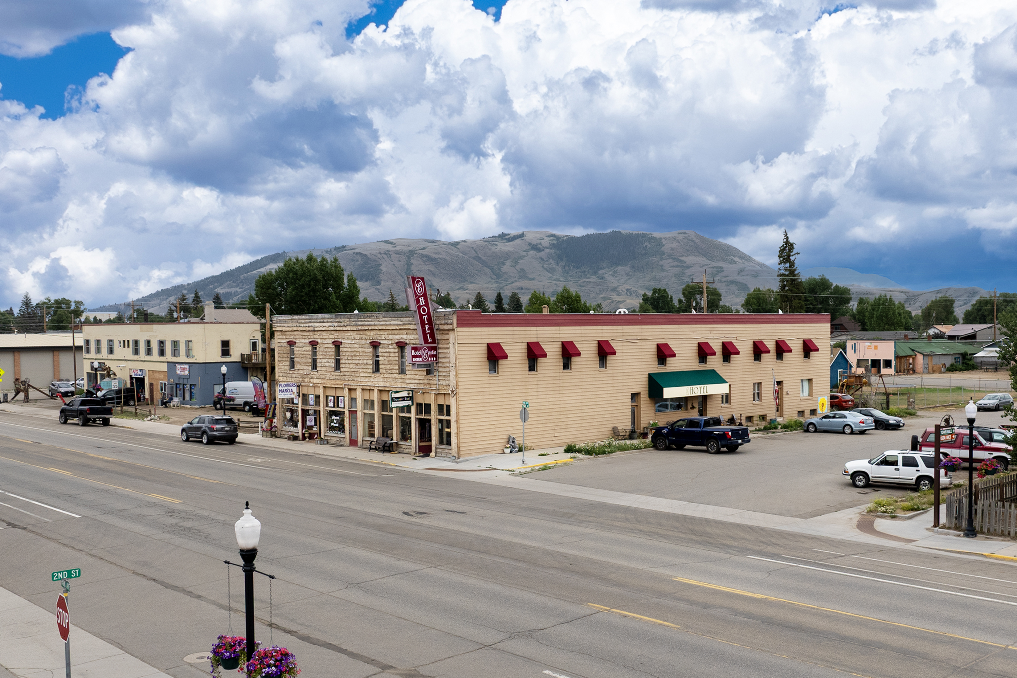 Hotel Eastin, 104 2nd Street, Kremmling, CO 80459