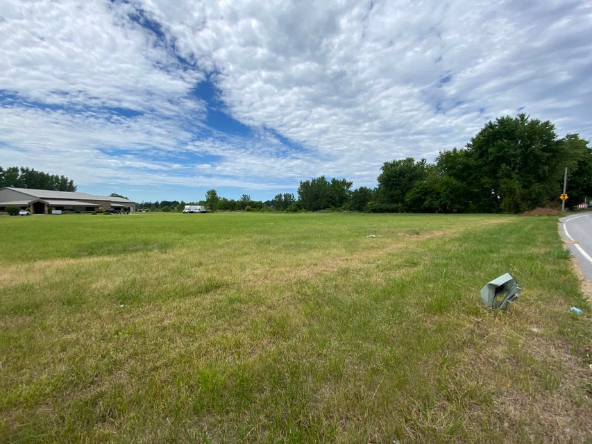 1465 Clark Drive, Valparaiso, IN 46385