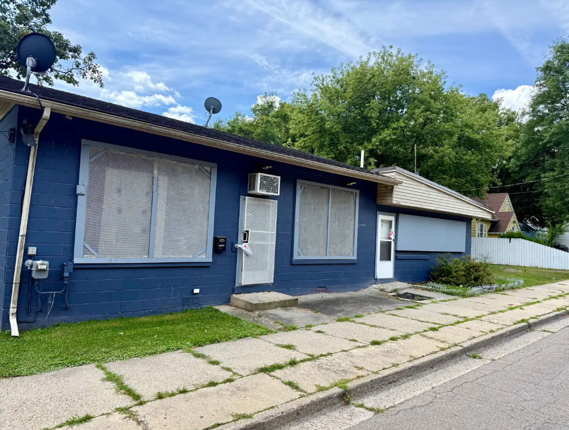 1616 Perkins Street, Lansing, MI 48912