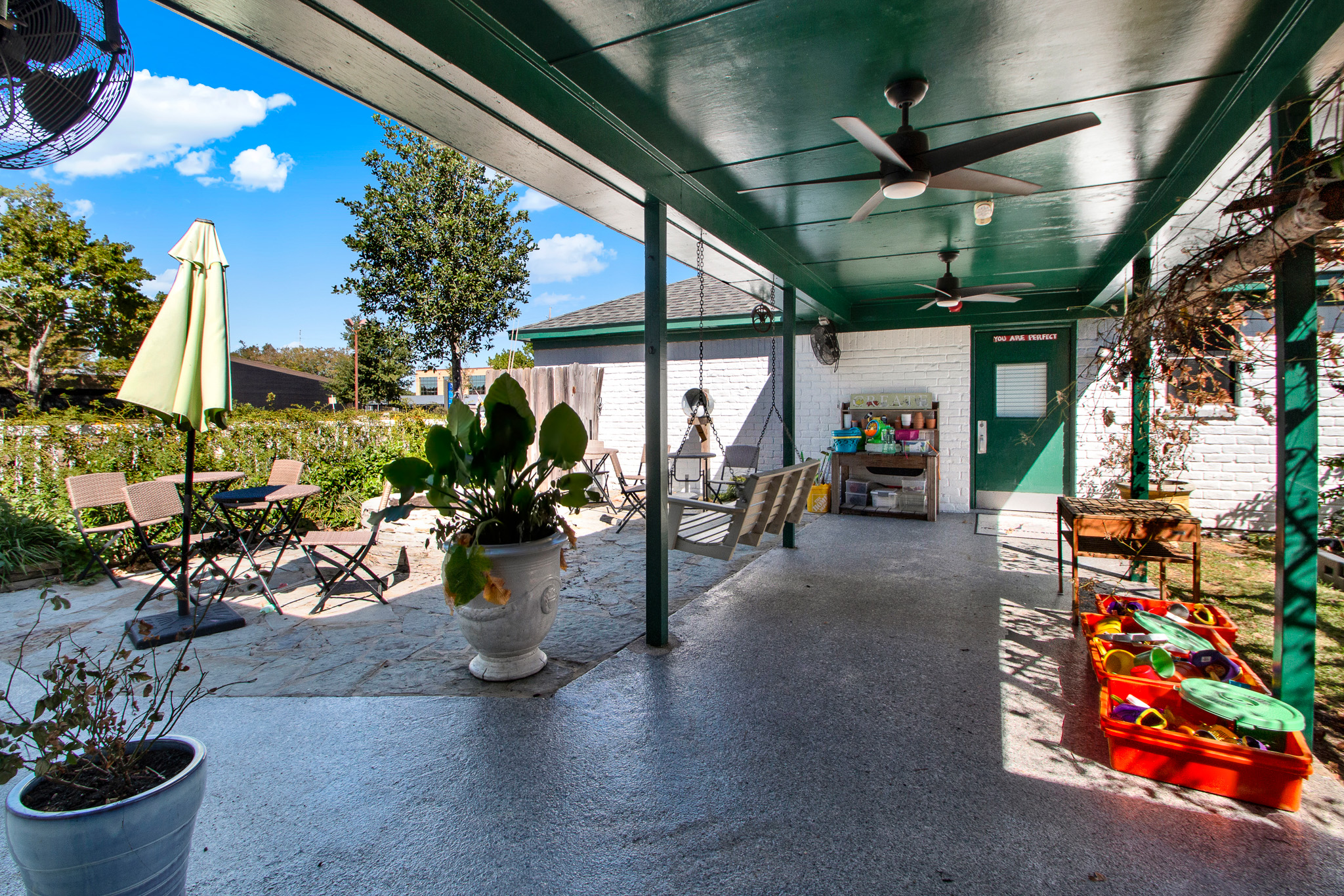 17127 Red Oak Drive, Houston, TX 77090