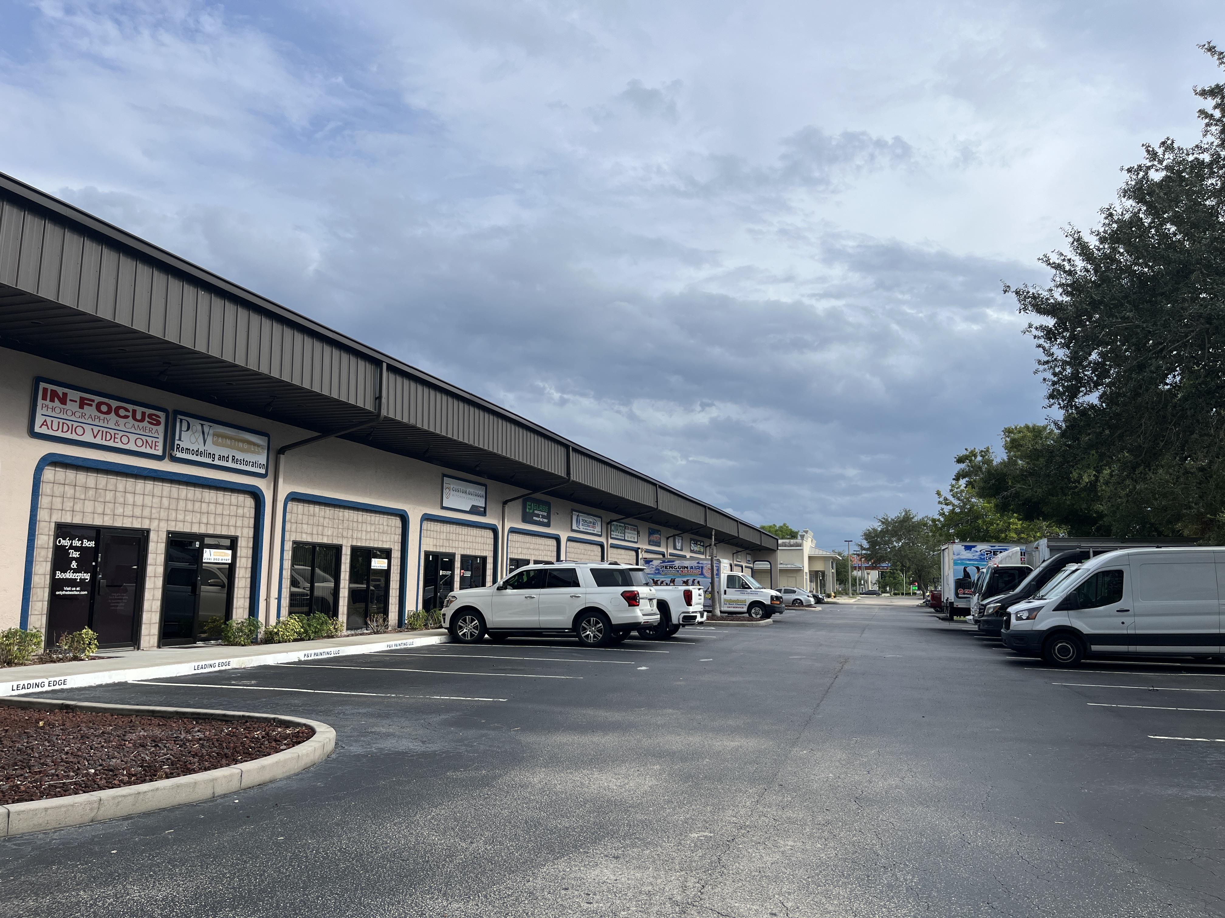 12155 Metro Parkway, Fort Myers, FL 33966