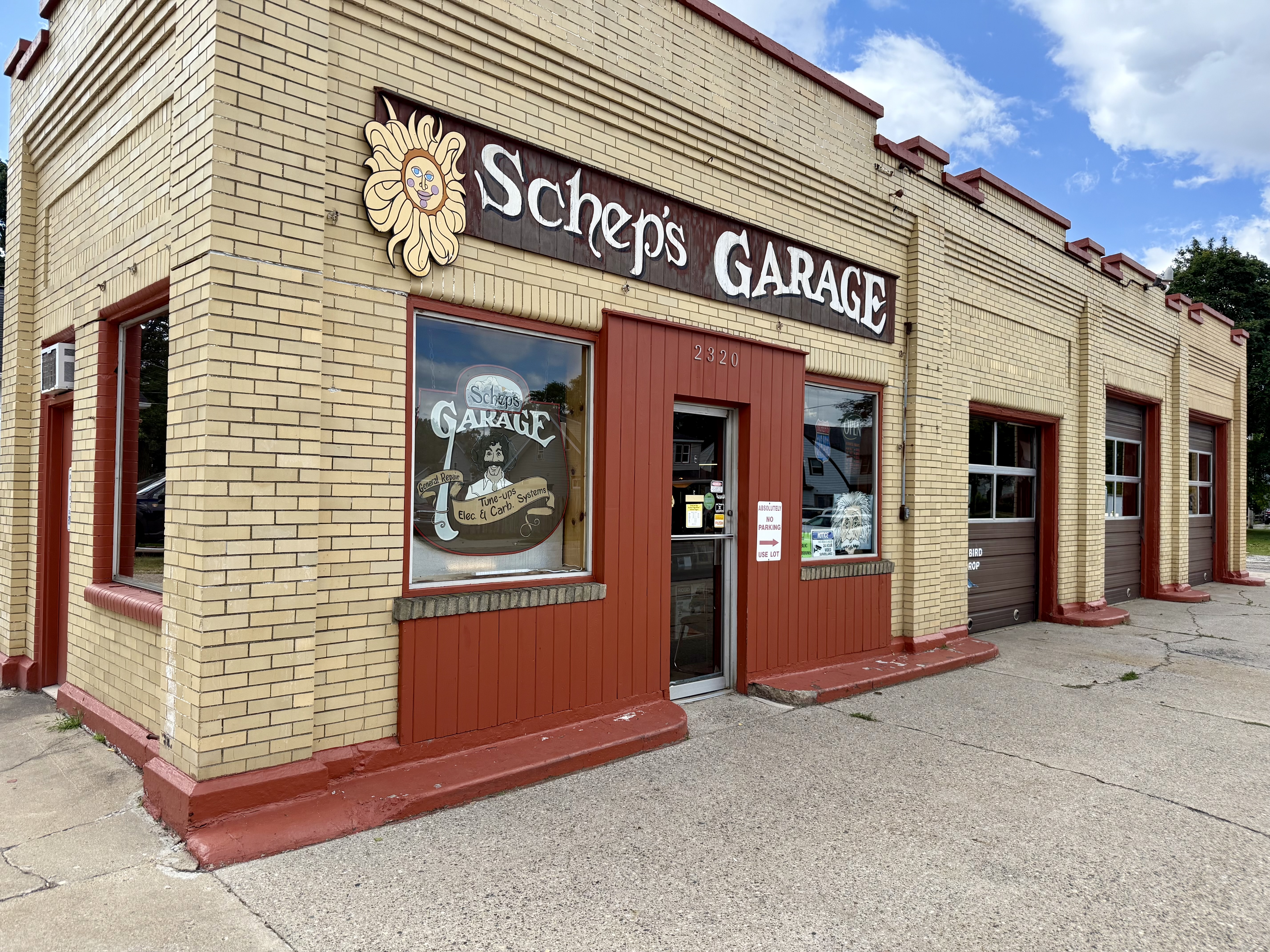 Auto Shop Lansing MI, 2320 East Saginaw Street, Lansing, MI 48912