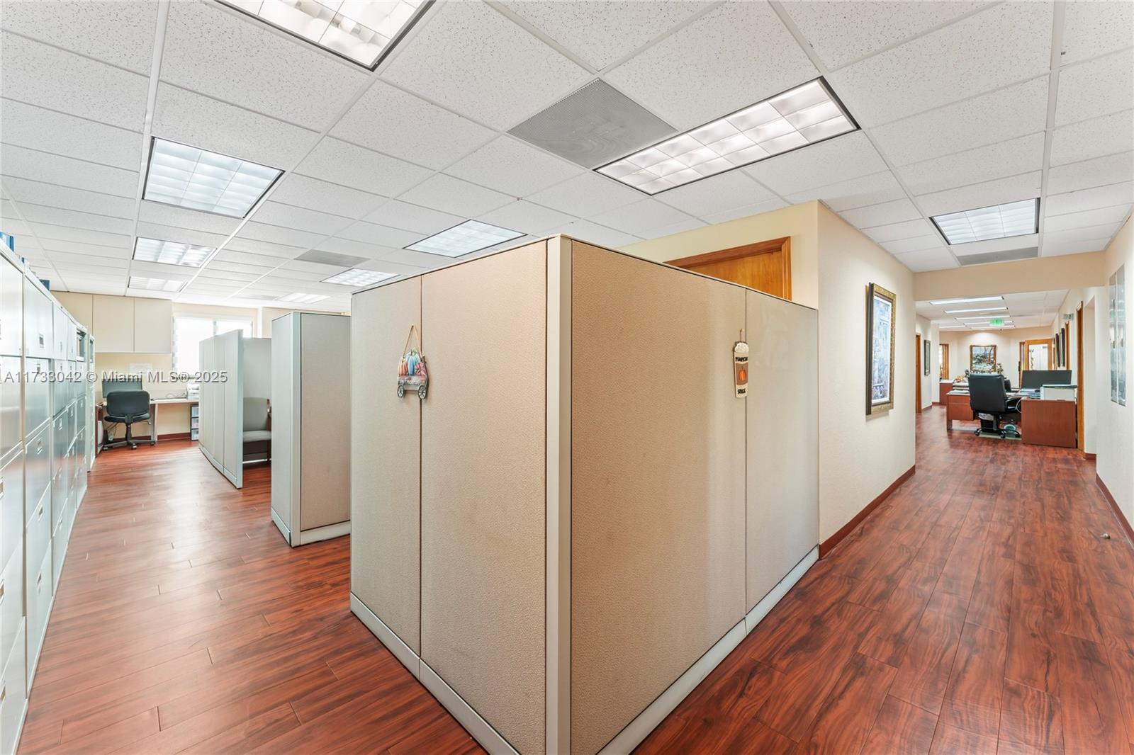 Office Building with lot, 13250 Southwest 135th Avenue, Miami, FL 33186